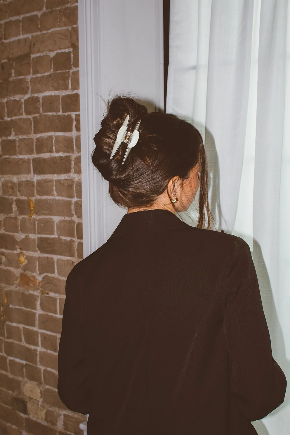 Noir Claw Clip | Shop Andi