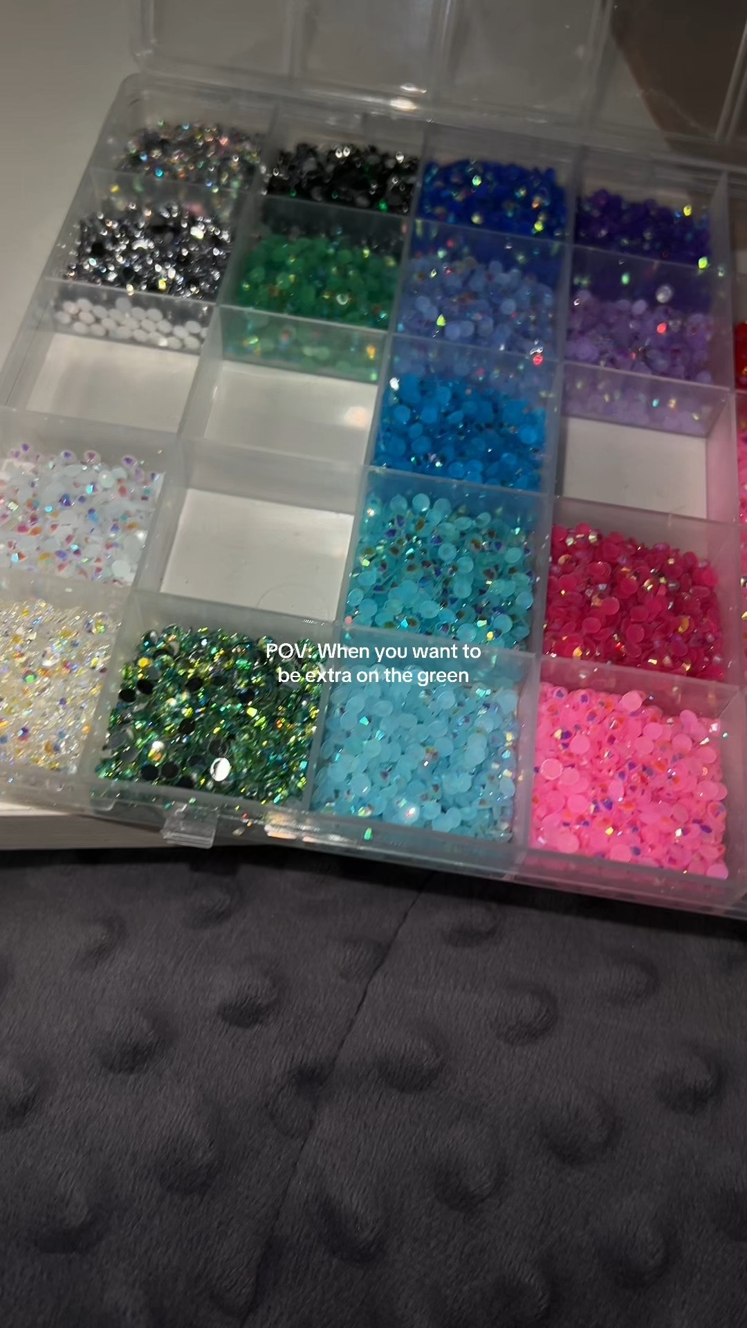 Still obsessed with bedazzling 😅✨

#thingstobedazzle #craftideas #easycrafts #bedazzled 