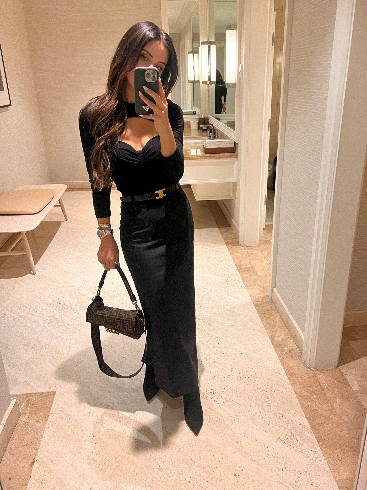 Minimal
Lately for date night in this pencil maxi skirt and bodysuit combo 

#LTKparties #LTKfindsunder100 #LTKstyletip