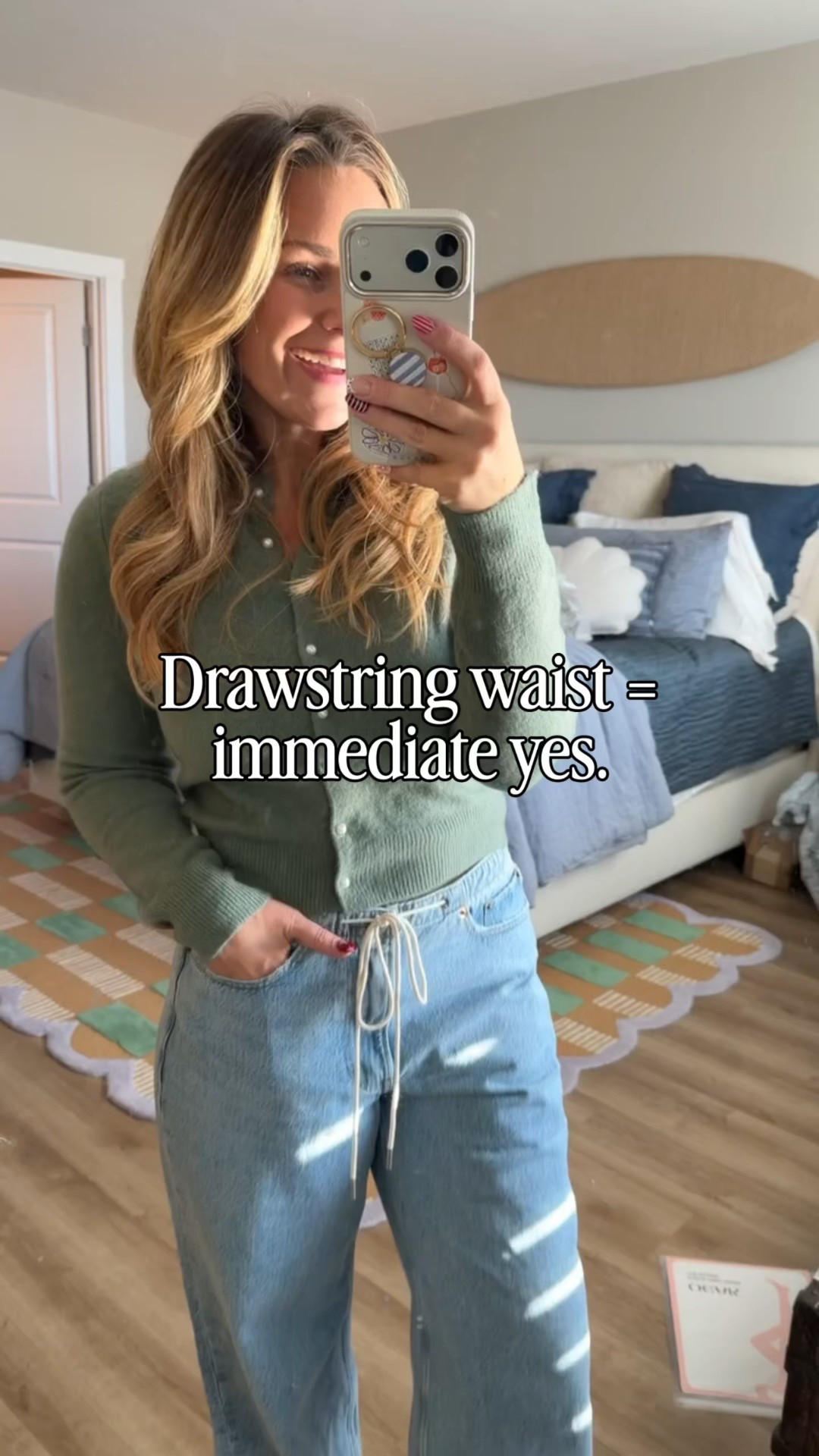 Bus stop ➡️ errands ➡️ couch.

These jeans feel like sweatpants and I will not be taking questions.


#jeans #petitestyle #abercrombie #clairetammaro #petite 

#LTKootd #LTKmomlife #LTKgrwm