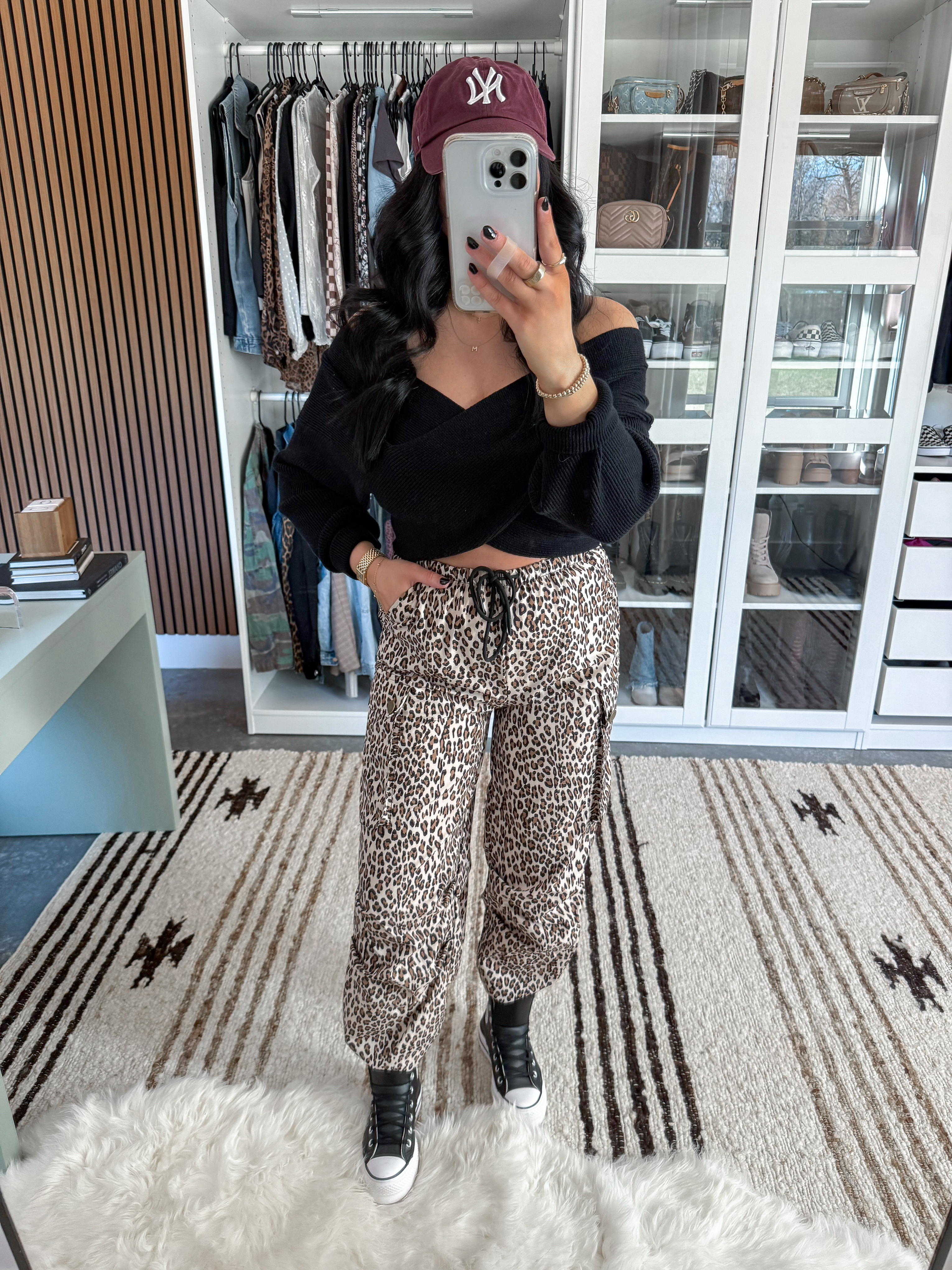 Sweater - small
Leopard Cargo Pants - small
Bandeau - medium

Sporty casual bump friendly outfit! Love this off the shoulder sweater (have it in multiple colors!) Paired it with these jogger style pants, a burgundy baseball hat & some black leather platform converse! 🖤

 

 

#LTKFindsUnder50 #LTKFindsUnder100 #LTKBump