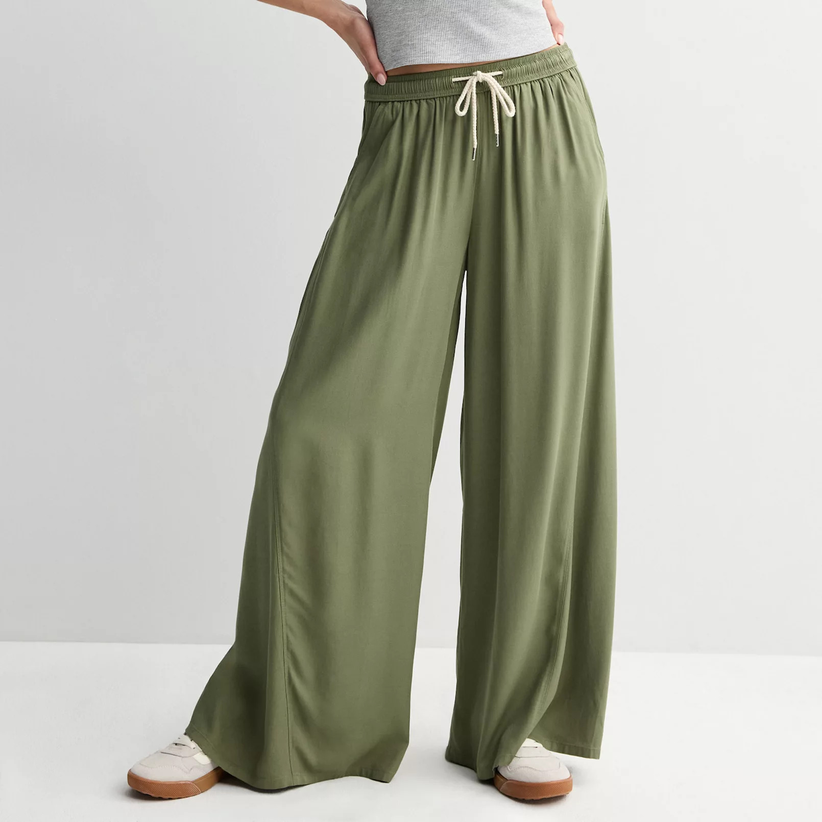 Juniors' SO® High Rise Baggy Wide Leg Pants | Kohl's