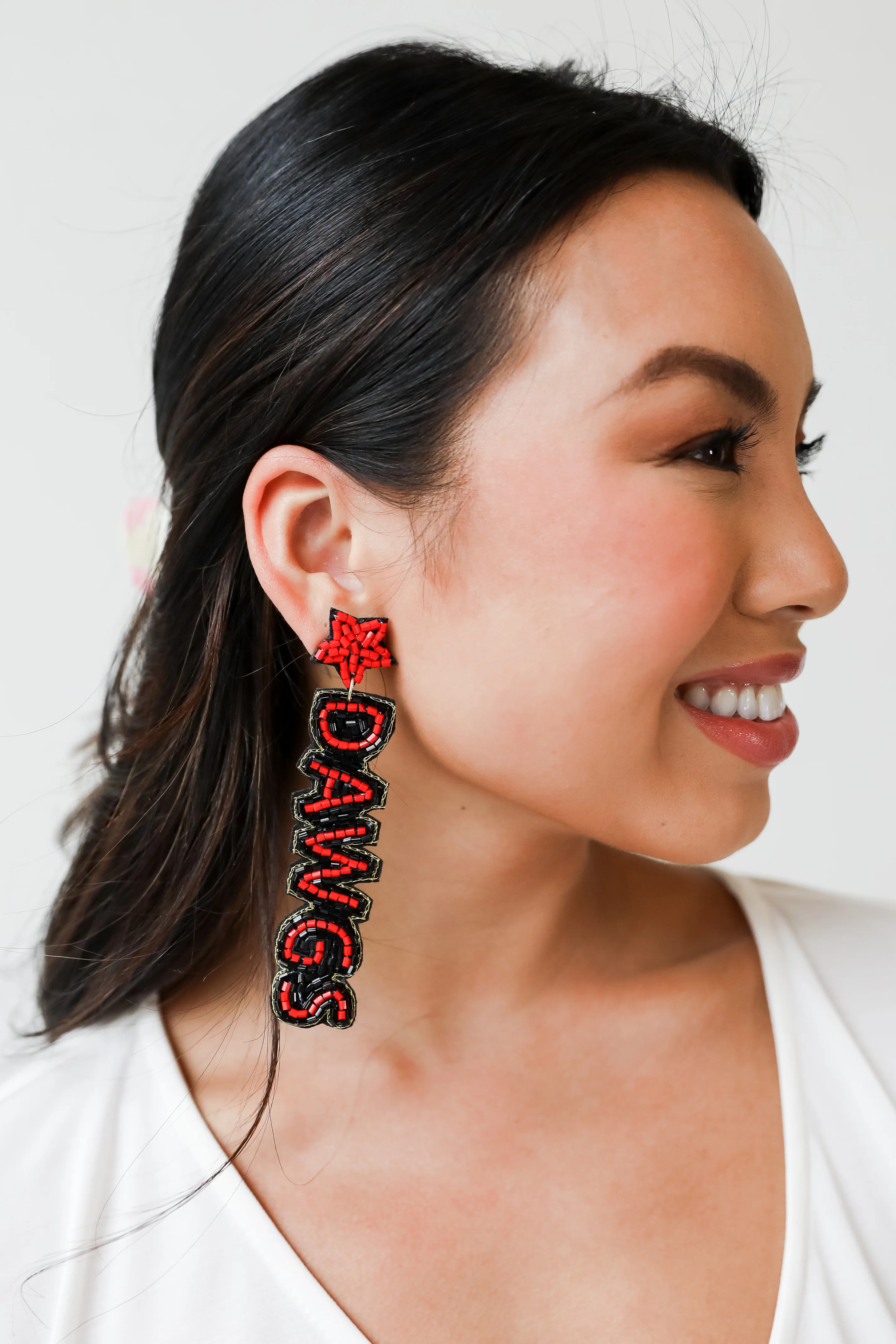 Dawgs Beaded Star Drop Earrings | Dress Up