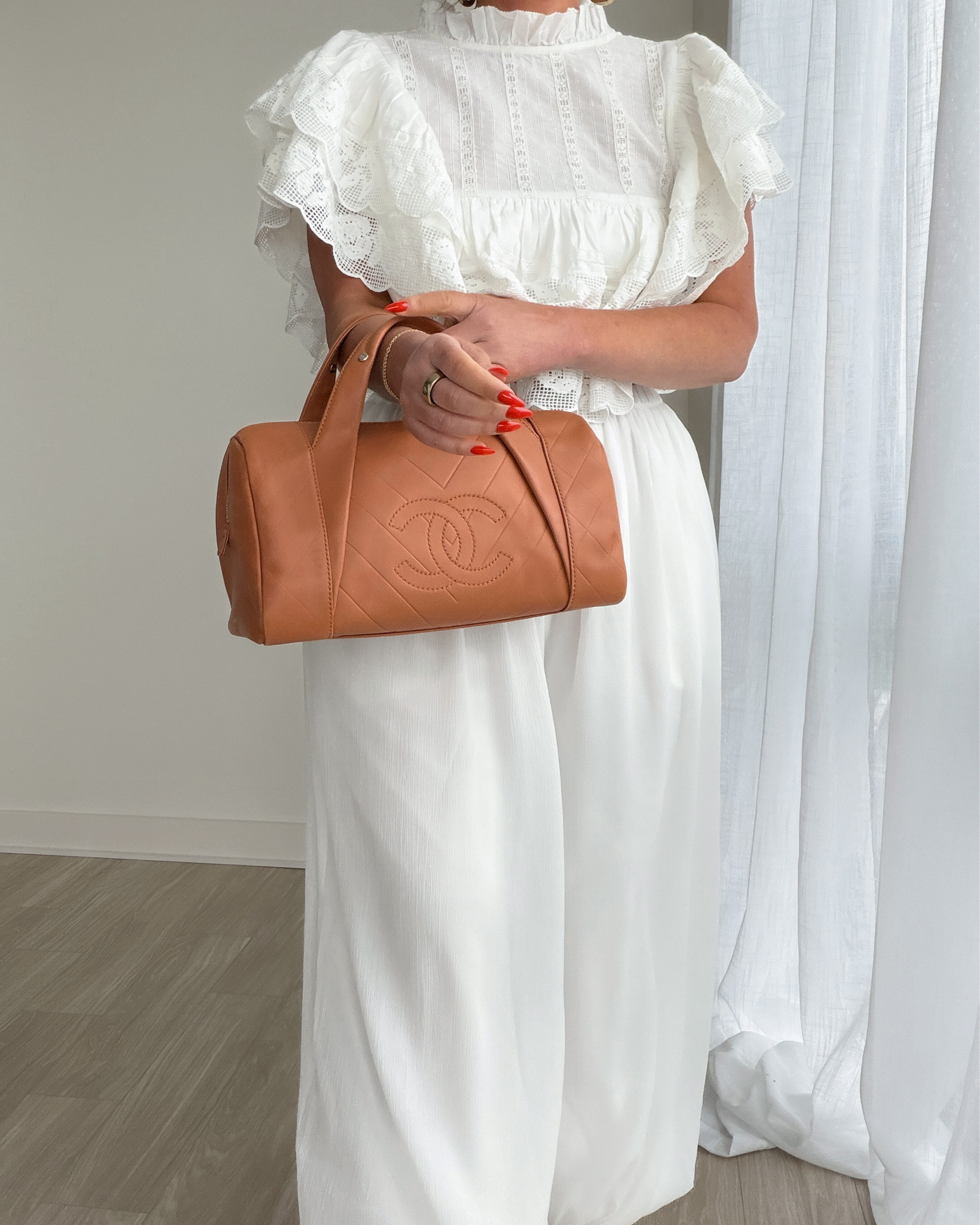 4 Chic Ivory Outfits that give Euro Summer.



#LTKgrwm #LTKootd #LTKTravel