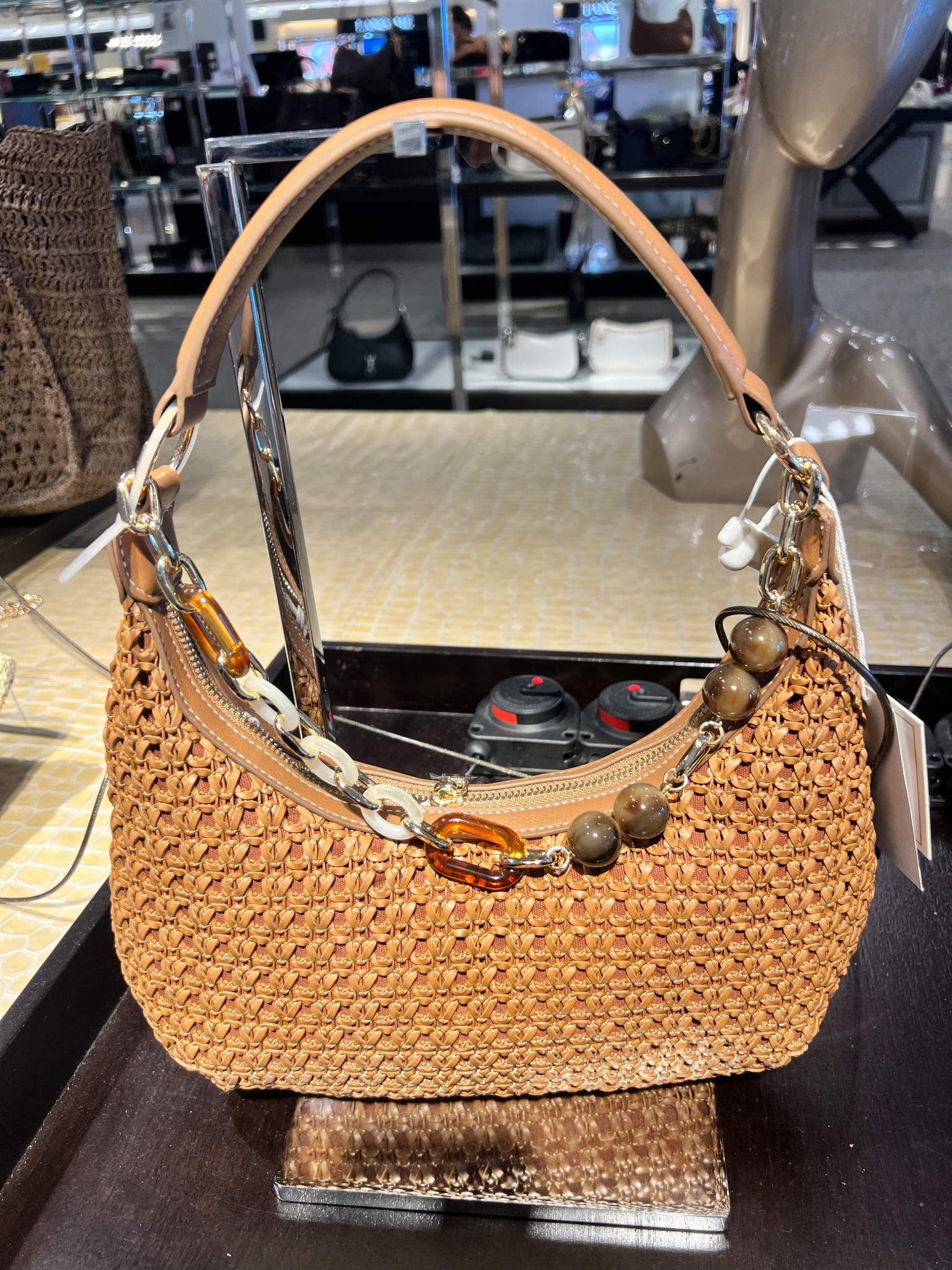 The perfect bag for beach date nights & resort dinners 🌴✨