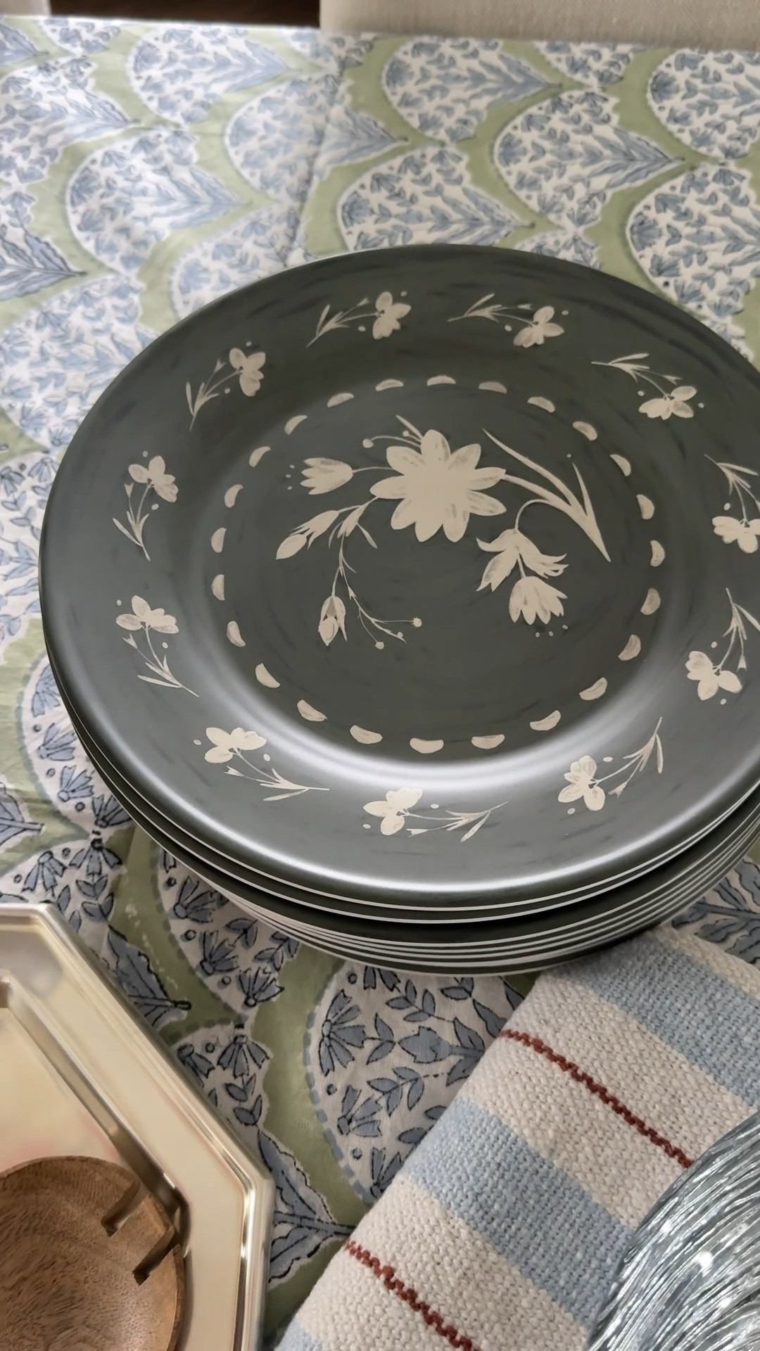 Spring and summer entertaining essentials from McGee & Co! Love all of these pieces; classsic and affordable and will make entertaining so easy. 

Tablecloth, outdoor dinnerware, outdoor serveware, throw blanket, breakfast nook, Kitchen, kitchen inspo, kitchen decor, spring home, spring decorating, console table decor, girlonthehudson, neutral home, modern coastal, cozy home

#LTKHome #LTKSeasonal #LTKSaleAlert