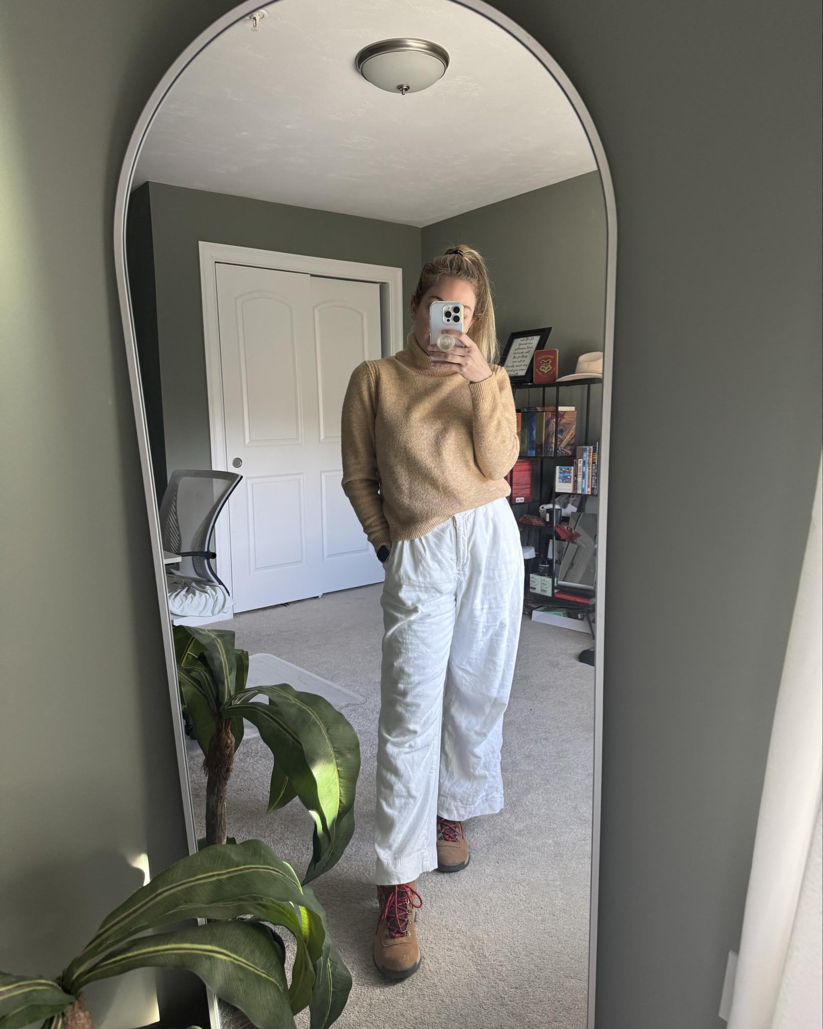 Cute hiking outfit and boots. Wearing leggings underneath for warmth. 

#LTKActive #LTKStyleTip #LTKSeasonal