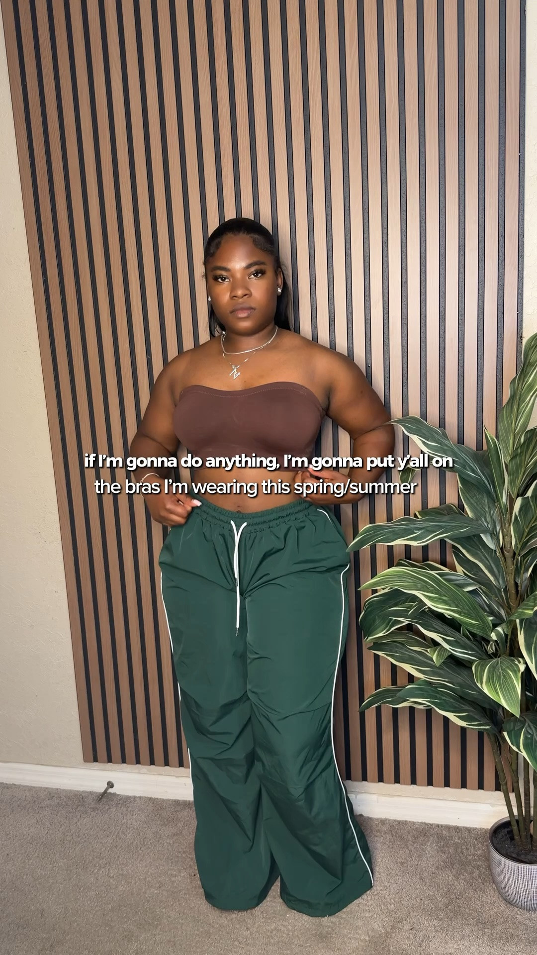 if i’m gonna put y’all on to anything, it’s these bras 💌

these are the bras i’m actually wearing this spring and summer because they’re comfy, supportive, and make getting dressed way easier.

easy under cute tops, dresses, and everyday fits.

comment “shop” and i’ll send the links 💌

#jellybra #bralover #curvygirlfinds #springsummeressentials #everydayessentials