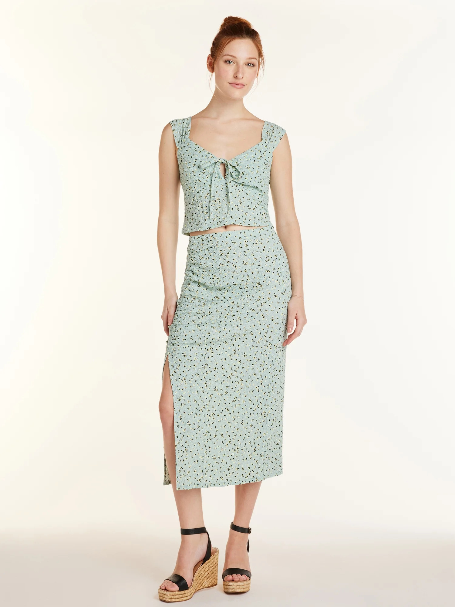 No Boundaries Juniors' Pucker Top and Skirt Set, 2 -Piece, Sizes XS-XXXL | Walmart (US)