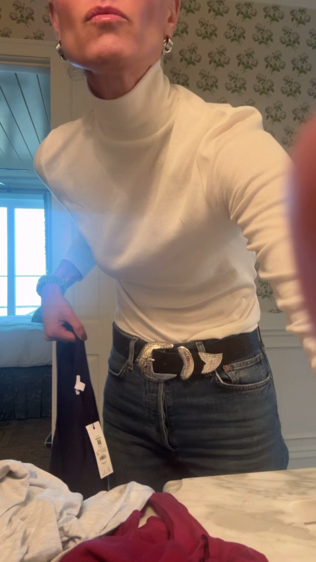 this is where all the teenage girls shop but also great basics I'd wear

#LTKFindsUnder50 #LTKmomlife #LTKOver40