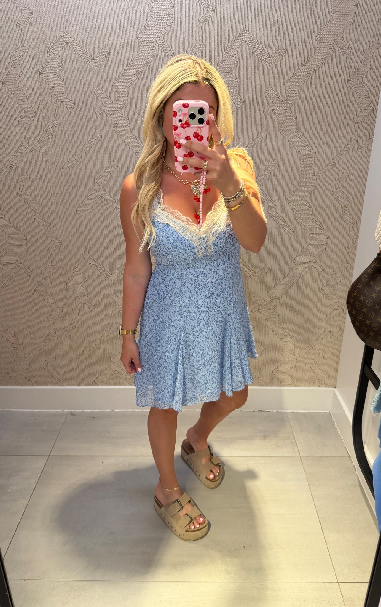 @abercrombie dress size small 
Sandals tts
Spring summer dress 
Vacation, date night resort 