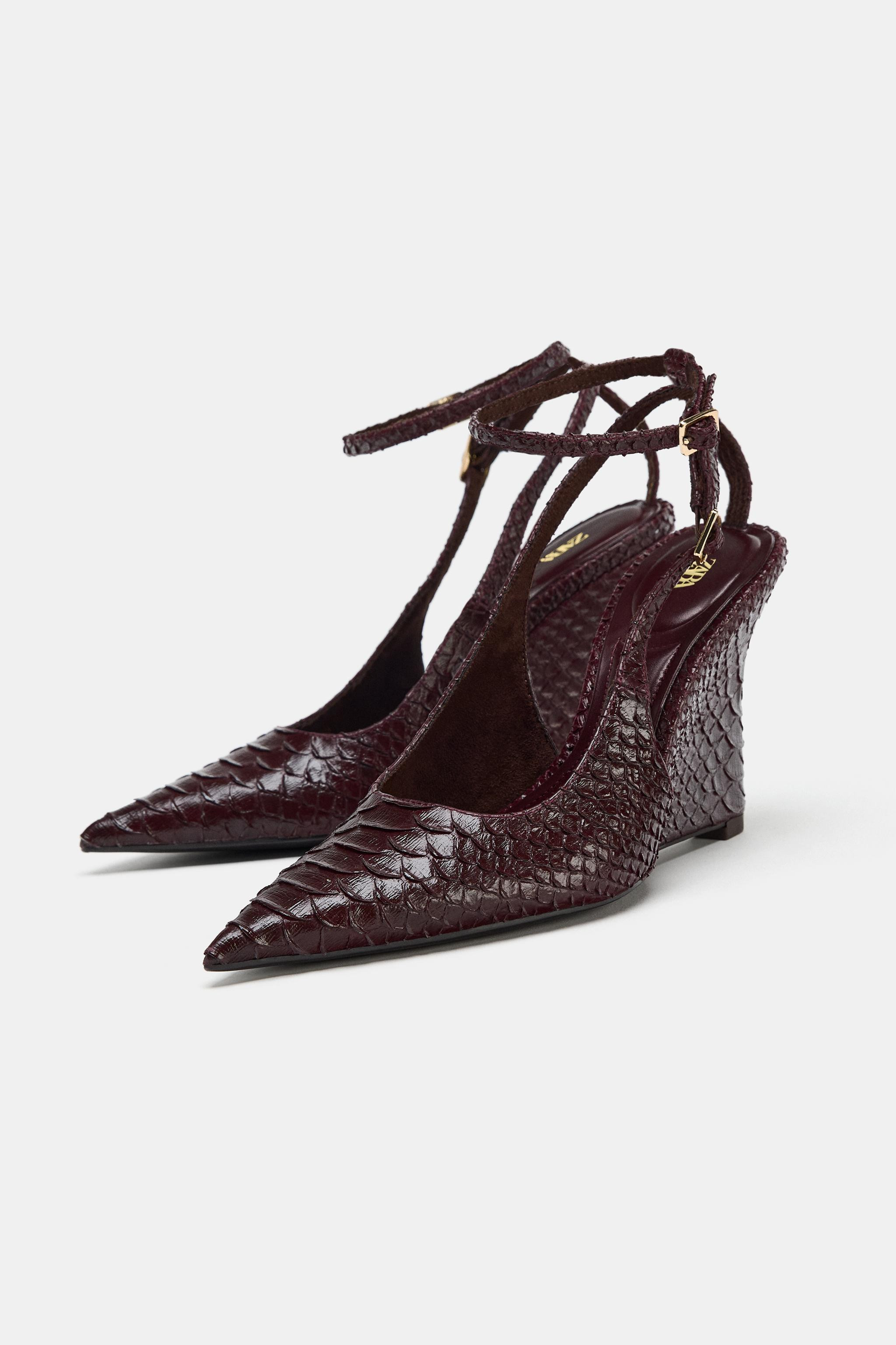 EMBOSSED WEDGE SHOES | Zara US