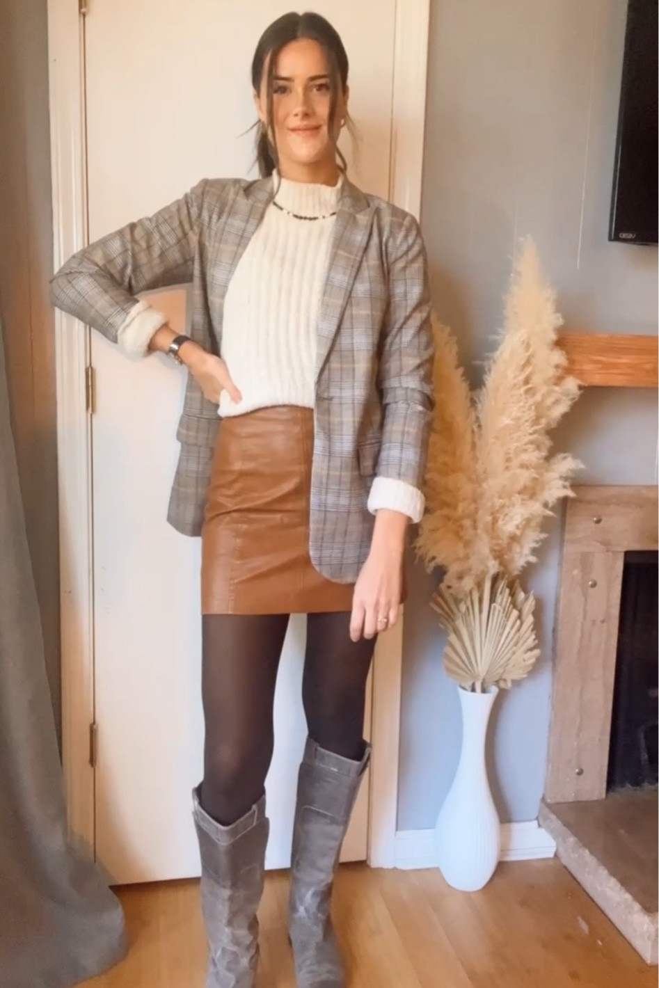 THANKSGIVING OUTFIT IDEAS // fall outfit idea// plaid blazer// tan leather skirt// taupe boots// cream turtleneck sweater//

#LTKsalealert #LTKSeasonal #LTKHoliday