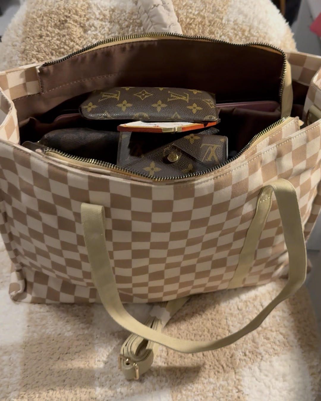 Another awesome work bag for the books🤍

#LTKStyleTip #LTKItBag #LTKWorkwear