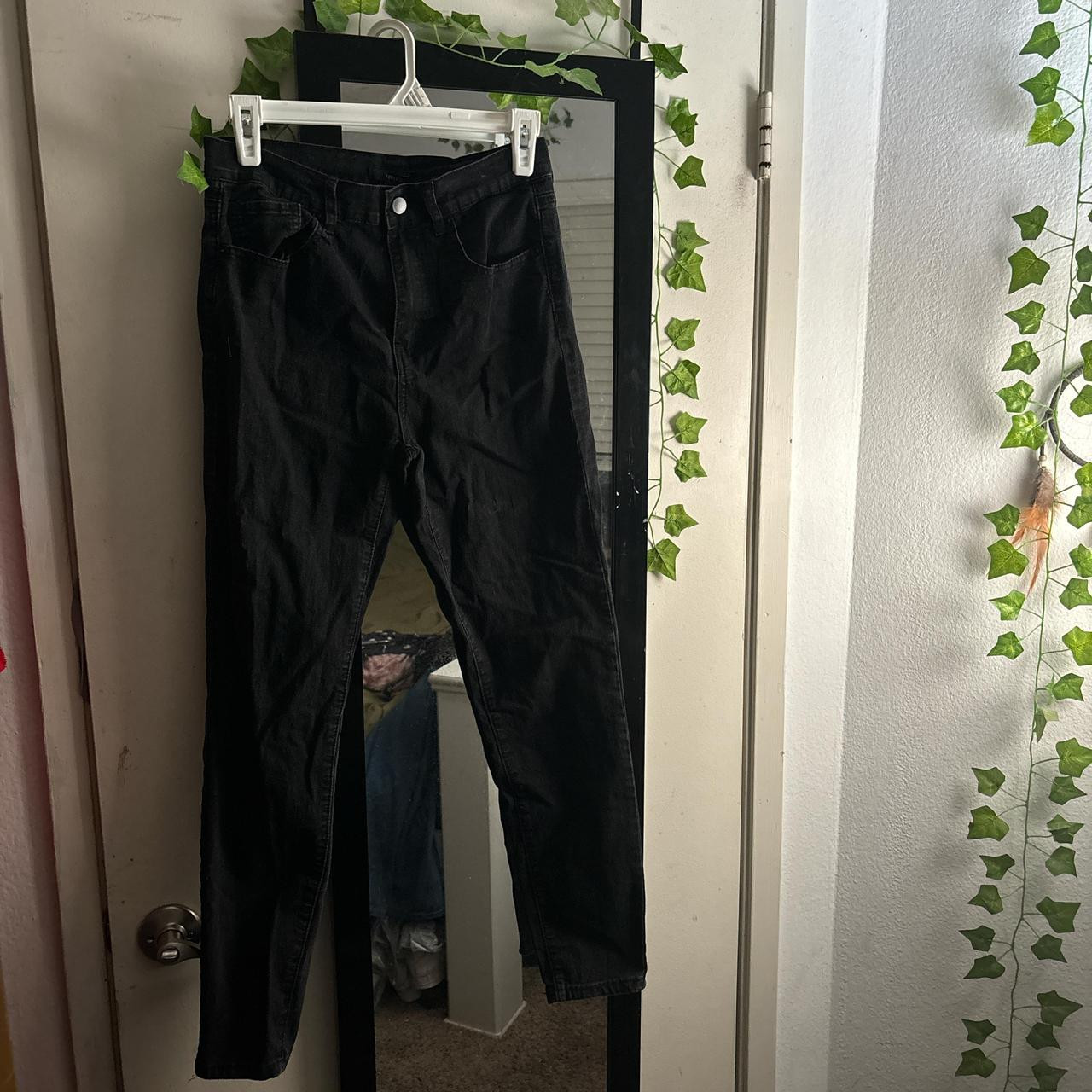 Forever 21 Women's Jeans - Black - 28 | Depop US