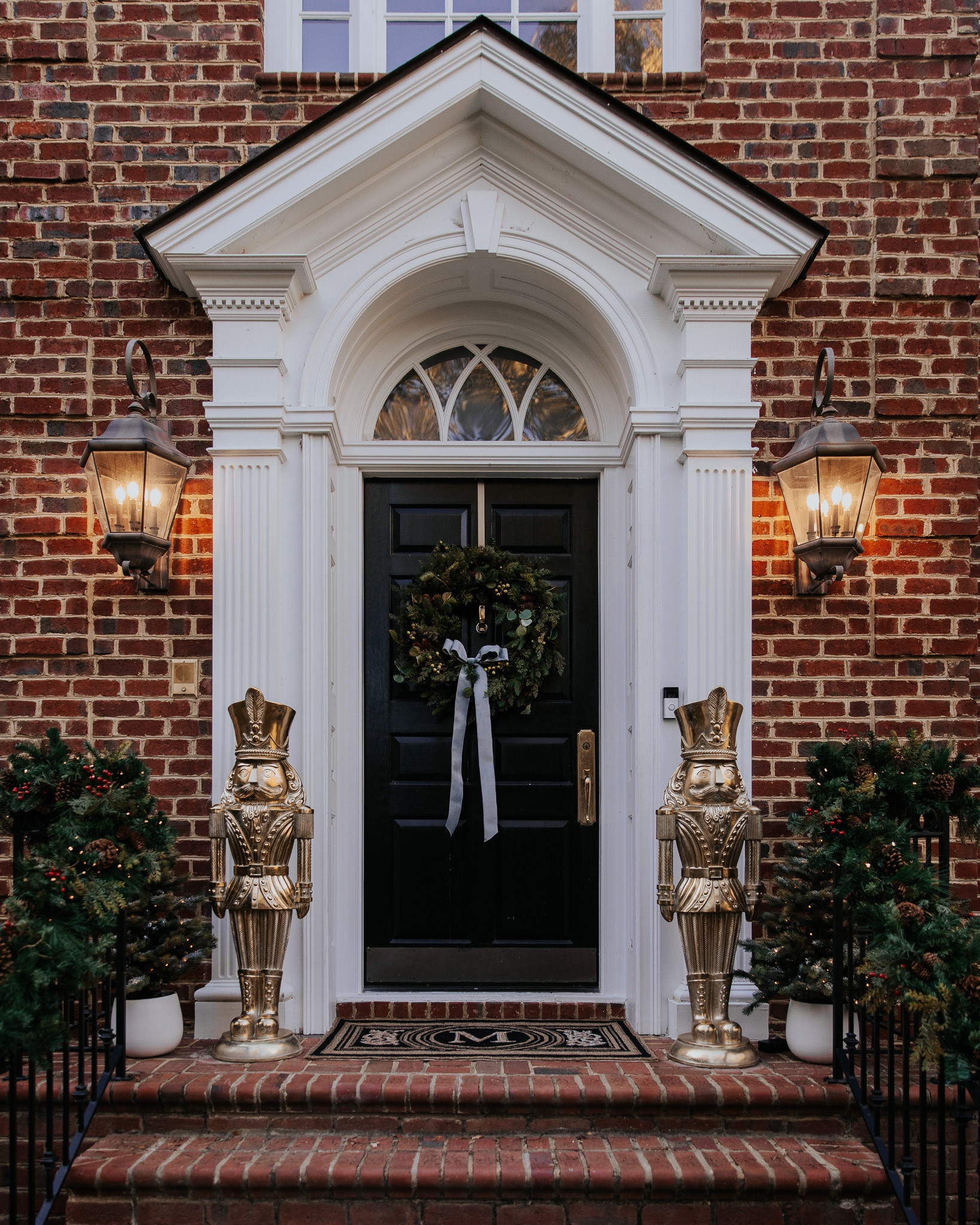 From garland to greenery and everything in between, Frontgate has exclusive designs for your whole home this season.

@frontgate #frontgate #ad

#LTKHoliday #LTKhome #LTKSeasonal