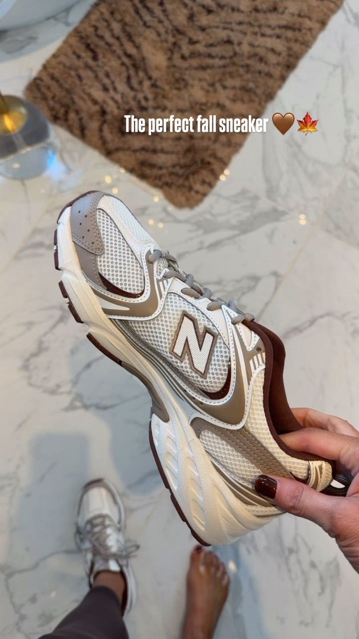 The perfect fall sneaker 🤎🤎🤎