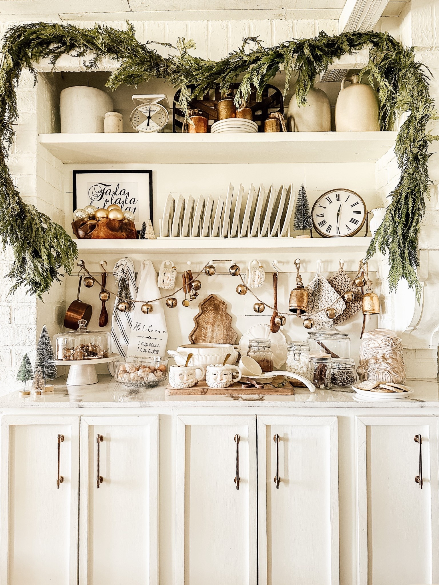 This fun neutral hot cocoa bar is giving me all the Christmas feels! #hotcocoa #cocoabar

#LTKSeasonal #LTKParties #LTKHome