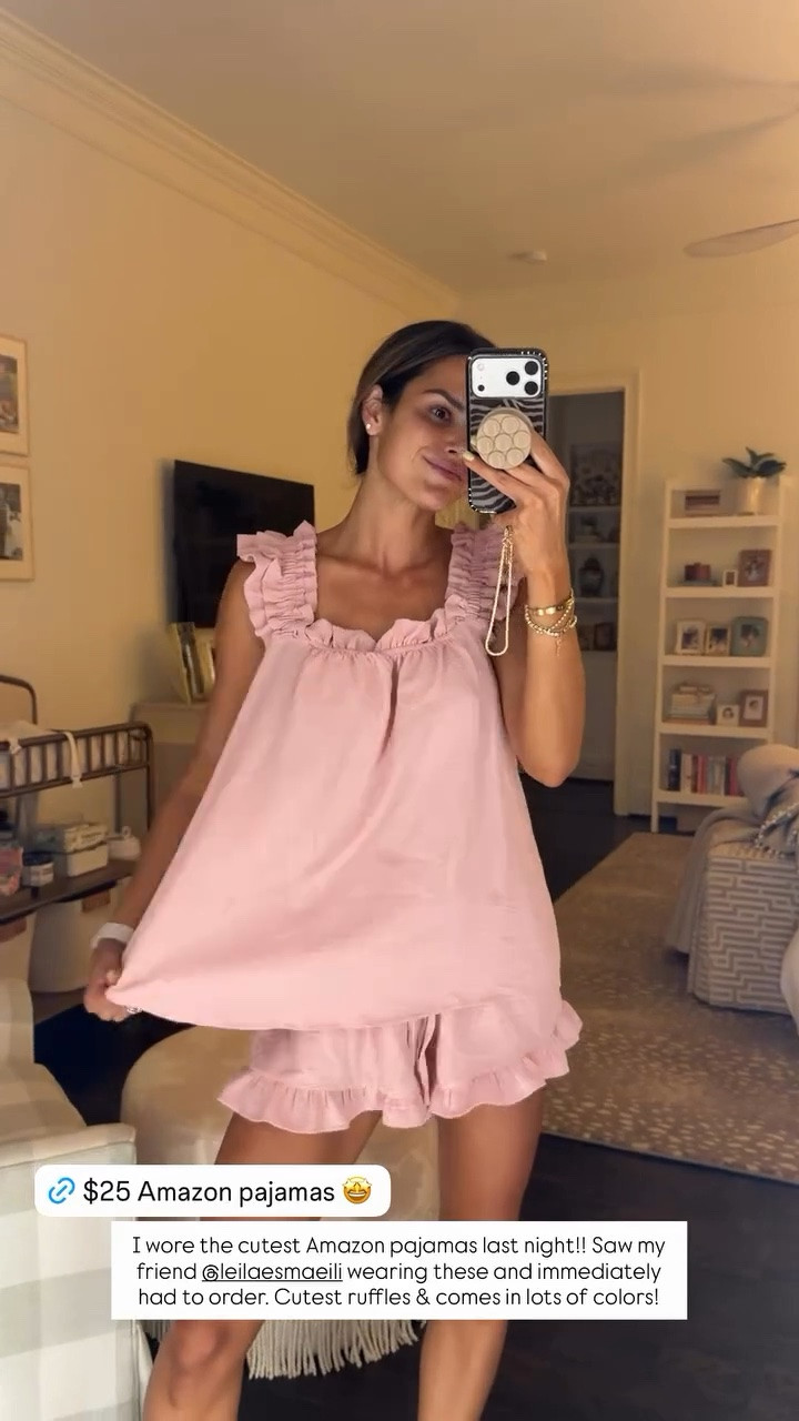 How cute are these Amazon pjs that are only $25!! 💕

Amazon fashion, affordable pajamas, Harrell

#LTKootd