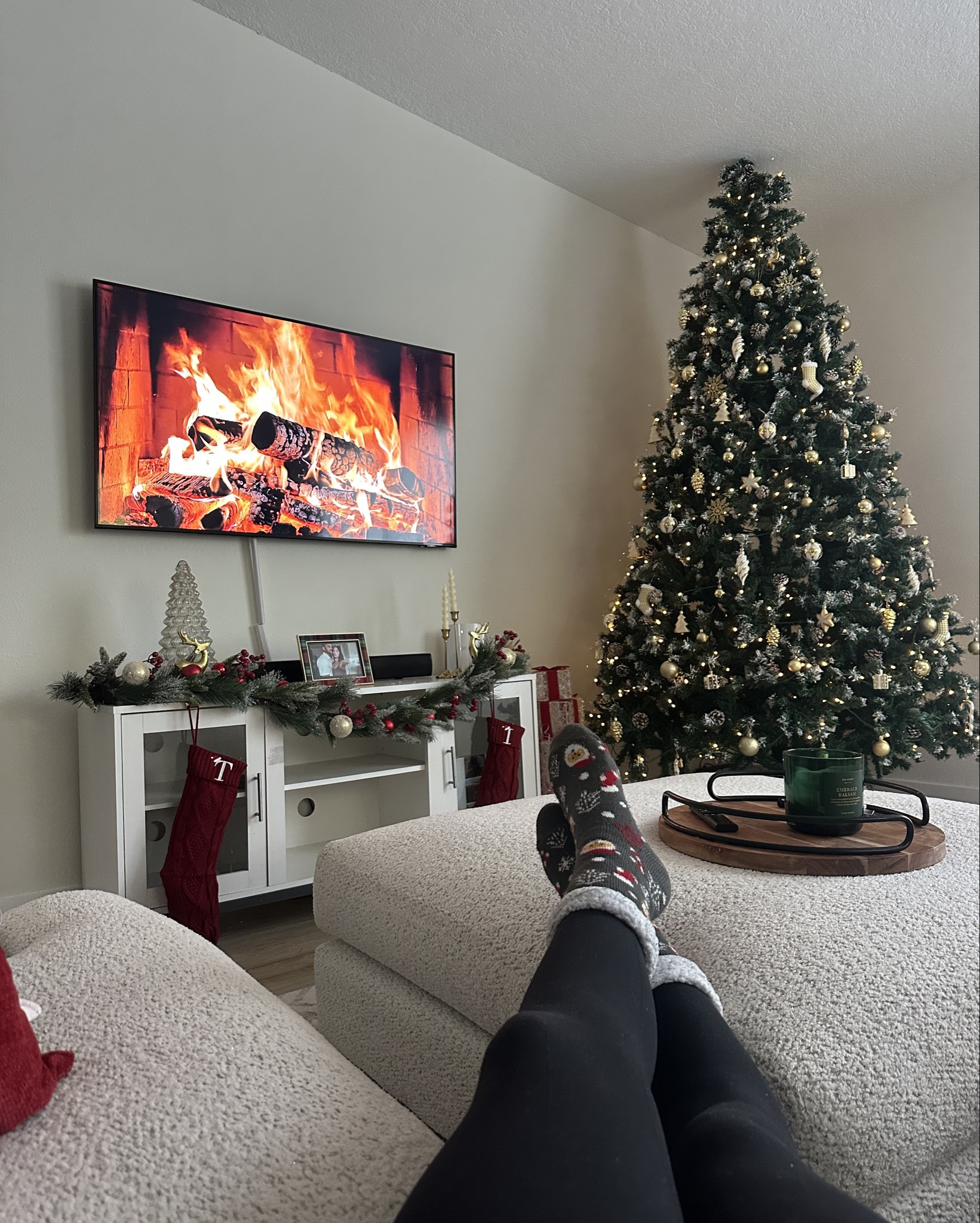 In door decor 🎄🎅🏻♥️

#LTKHoliday #LTKSeasonal #LTKGiftGuide