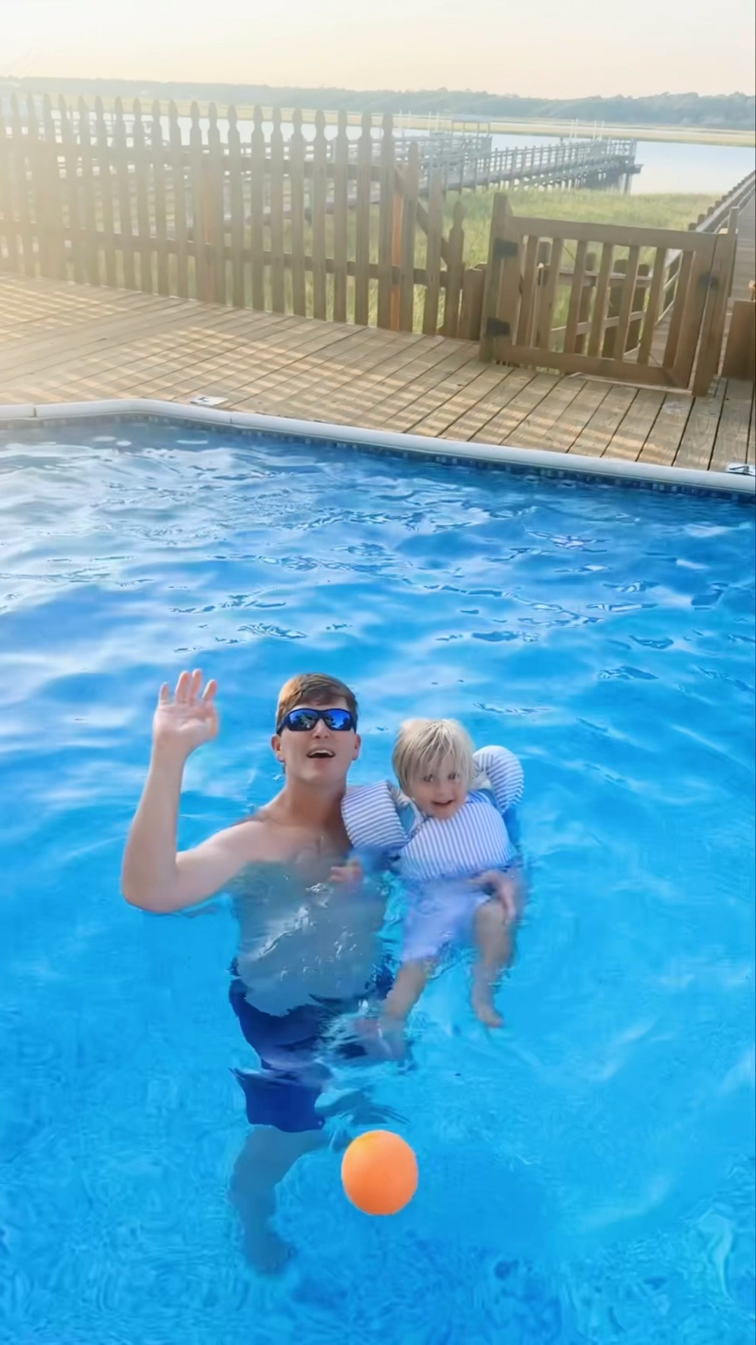 Nothing beats Fourth of July 🇺🇸 weekend down at the beach house with all the family togther!!! 🤩