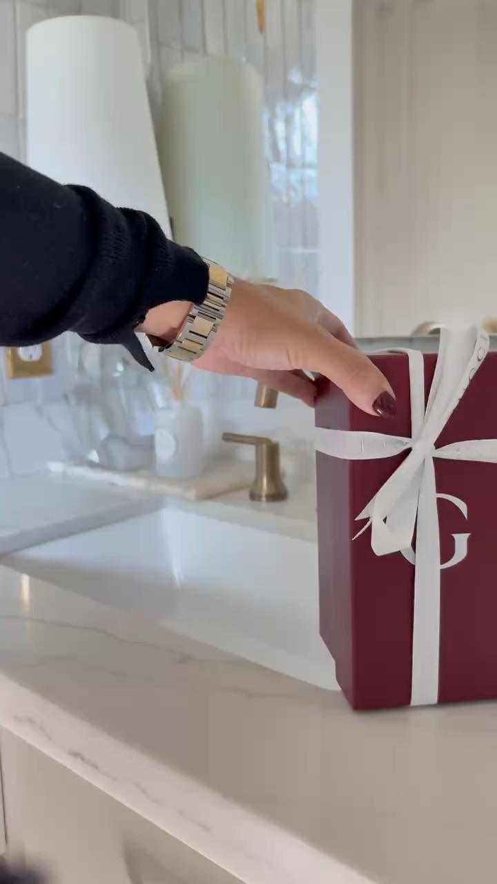 Unbox with me! 

Follow me- @ahillcountryhome for daily shopping trips and styling tips

Christmas decor, holiday decor, Target finds, Target home, Target Christmas, Christmas tree, Christmas finds, winter decor, home decor, entryway decor, wreaths, holidays, Christmas, Christmas dress, christmas skirt, Christmas gifts, Christmas dress, holiday dress, amazon holidays, amazon Christmas gifts

#LTKSeasonal #LTKHoliday #LTKGiftGuide