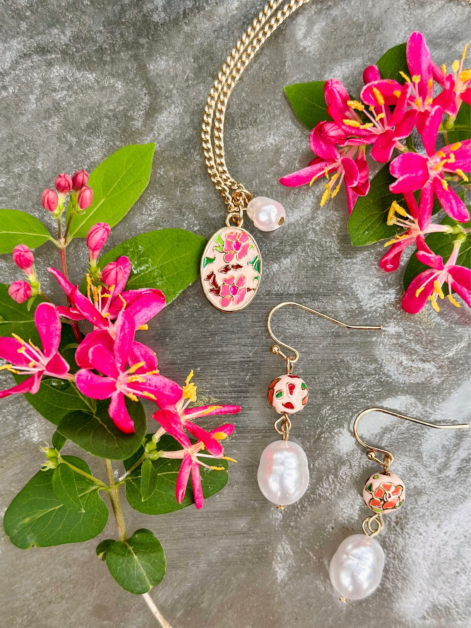 LC Lauren Conrad floral jewelry set - all on clearance ($7 and under)!

#LTKSeasonal #LTKunder50 #LTKsalealert