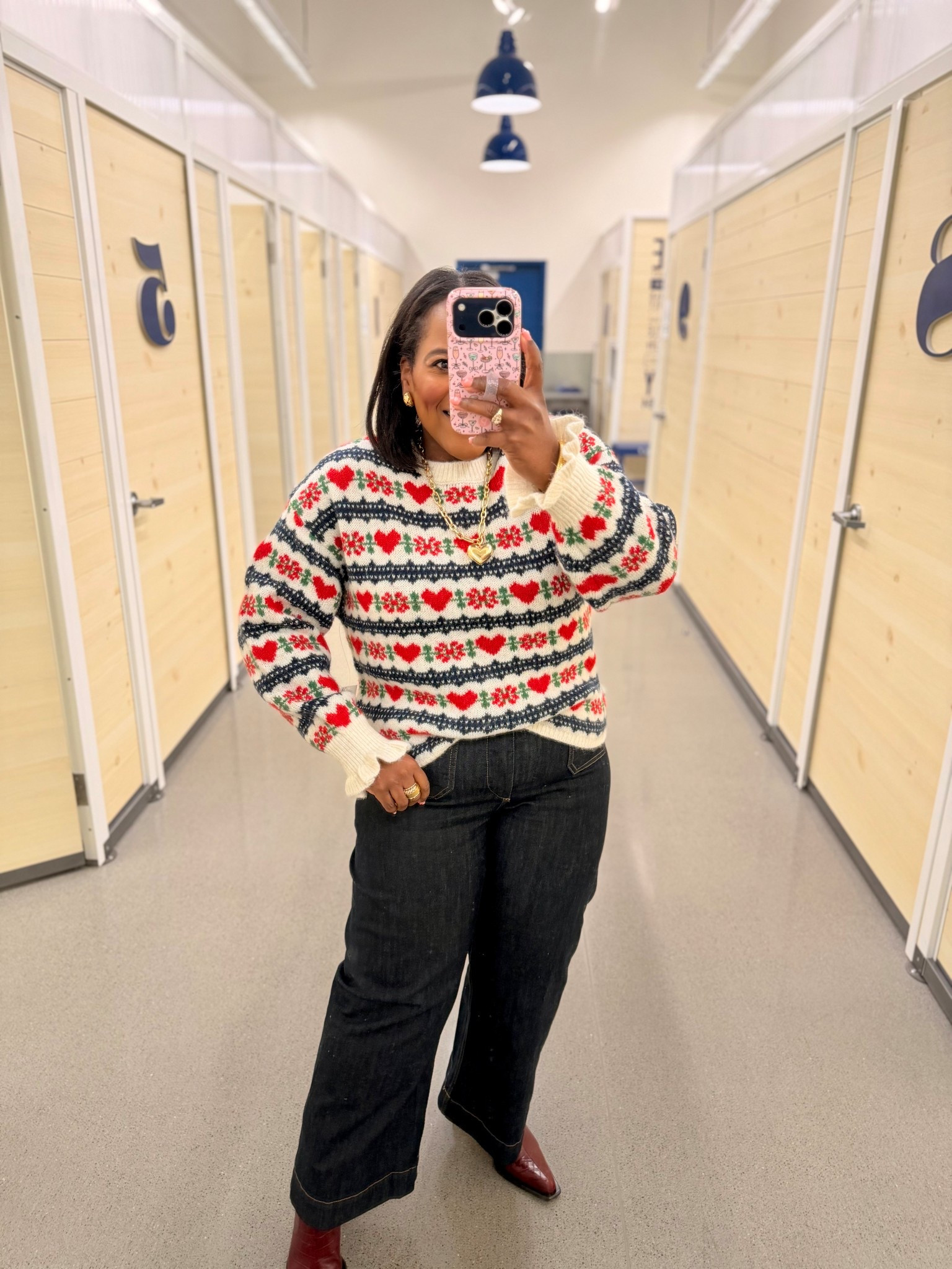 Valentine’s Day sweater - wearing the size large. 💝💝💝

#LTKSeasonal #LTKPlusSize #LTKMidsize