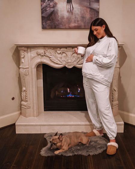FALL IS OFFICIALLY HERE!😍🤎🍁 this cozy lounge set is super comfy and bump friendly!🤰🏻 Wearing a 2XL for the 8 month bump! Comes in 30 different colors - I am wearing the shade “cloud"

#maternity #postpartum #pregnant #pregnancy #loungeset #fall

#LTKbaby #LTKbump #LTKSeasonal