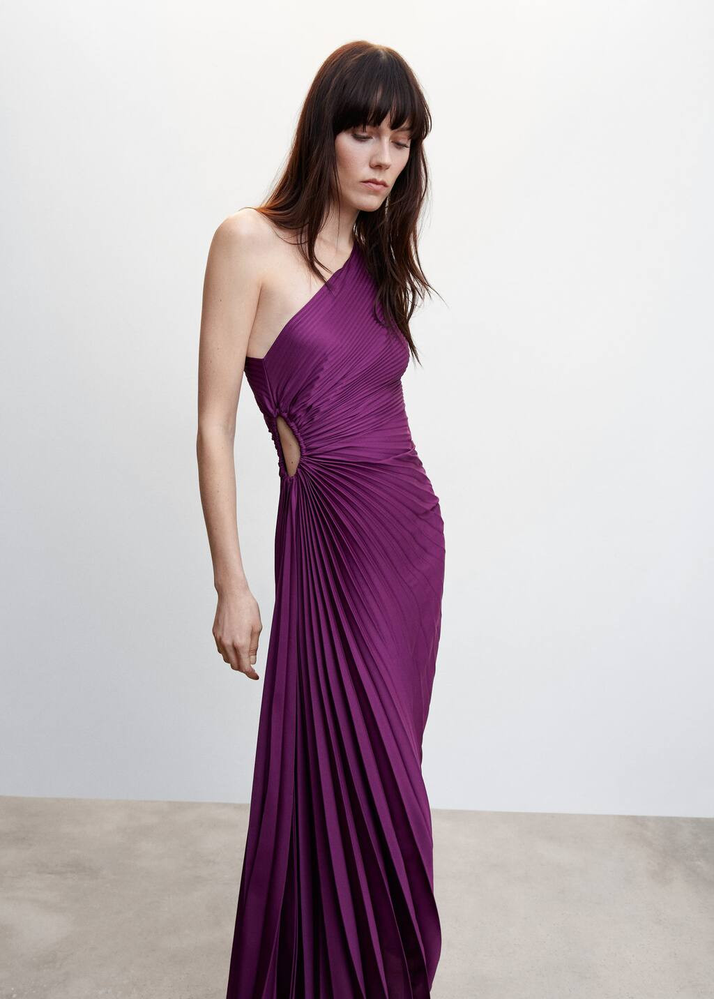 Asymmetrical pleated dress | MANGO (US)