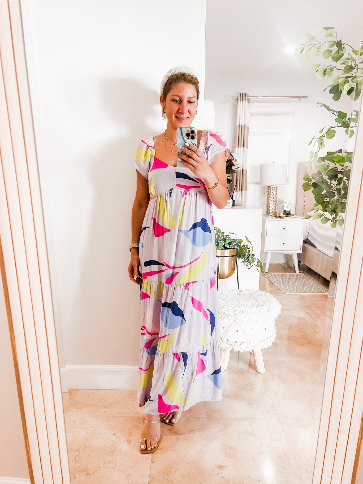 Abstract print dress from target

Size: Small