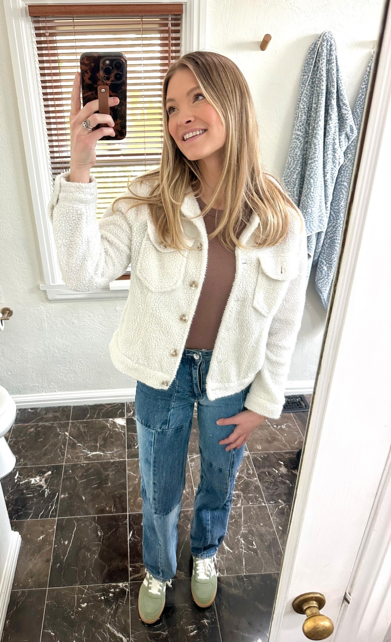 Weekend outfit.❄️☀️

#LTKmomlife #LTKootd