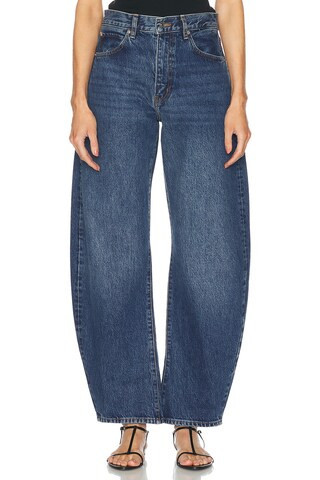 FRAME The Bubble Jeans in Westbury - Denim-Medium. Size 34 (also in ). | FWRD 