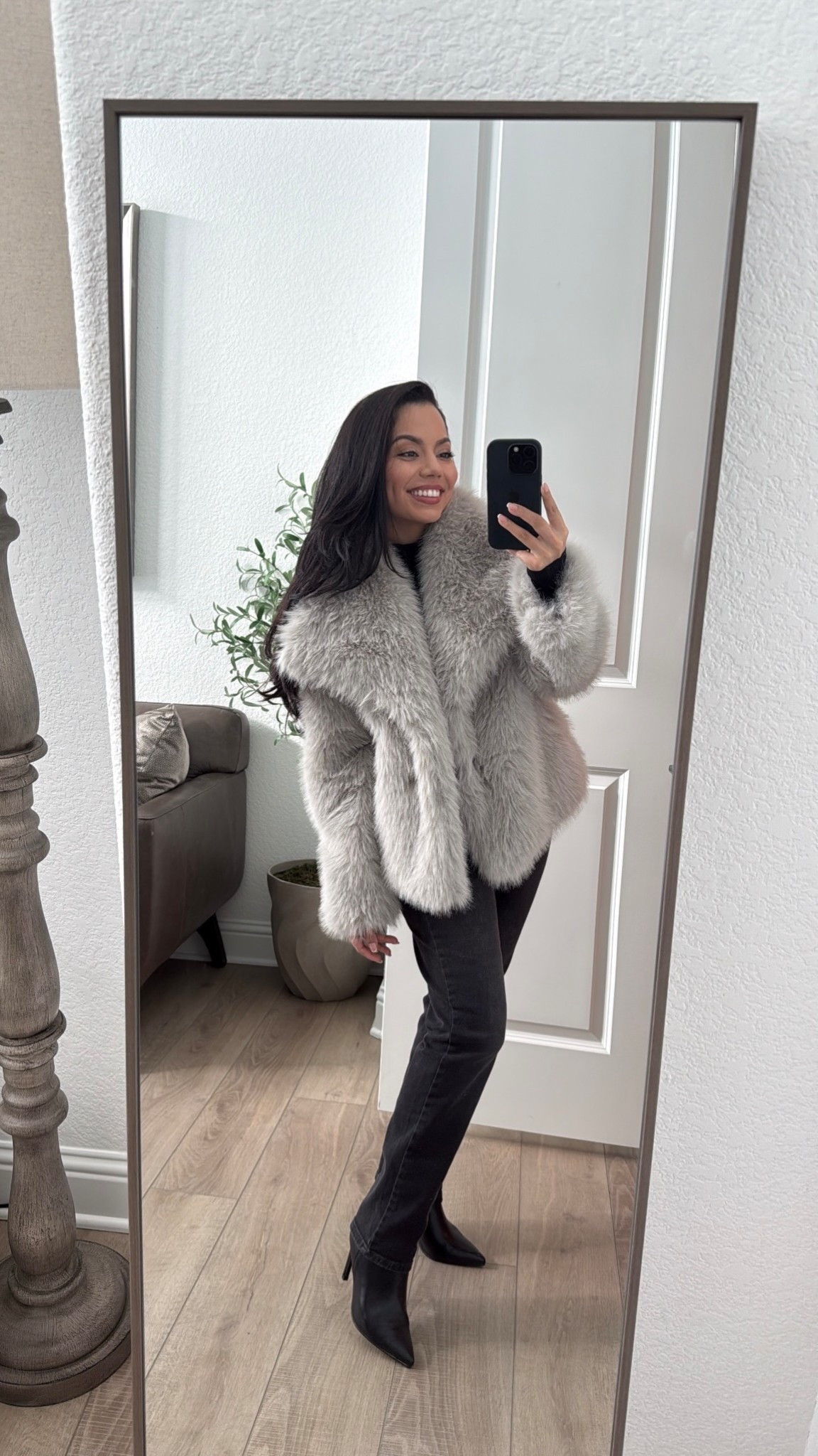 She has pockets 🧥 
Checkout my Instagram for exact link to coat 

#LTKootd