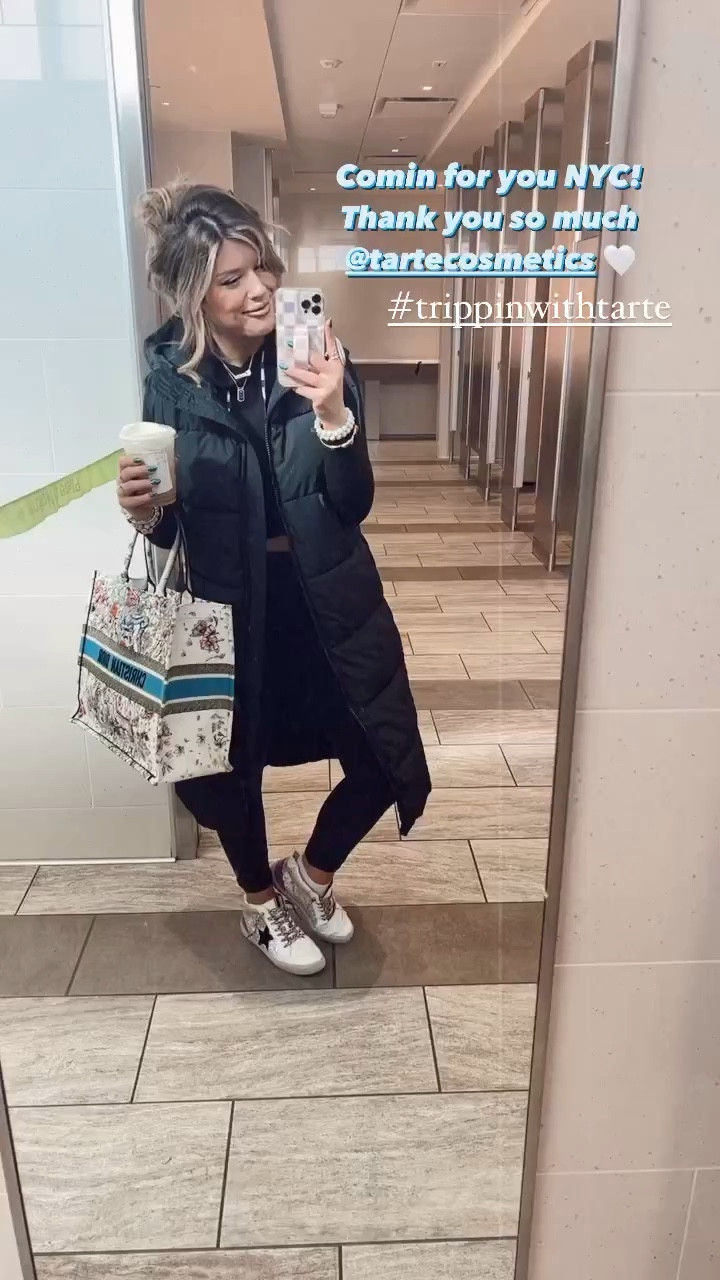 Today’s Airport Look!

#LTKstyletip #LTKSeasonal #LTKHoliday