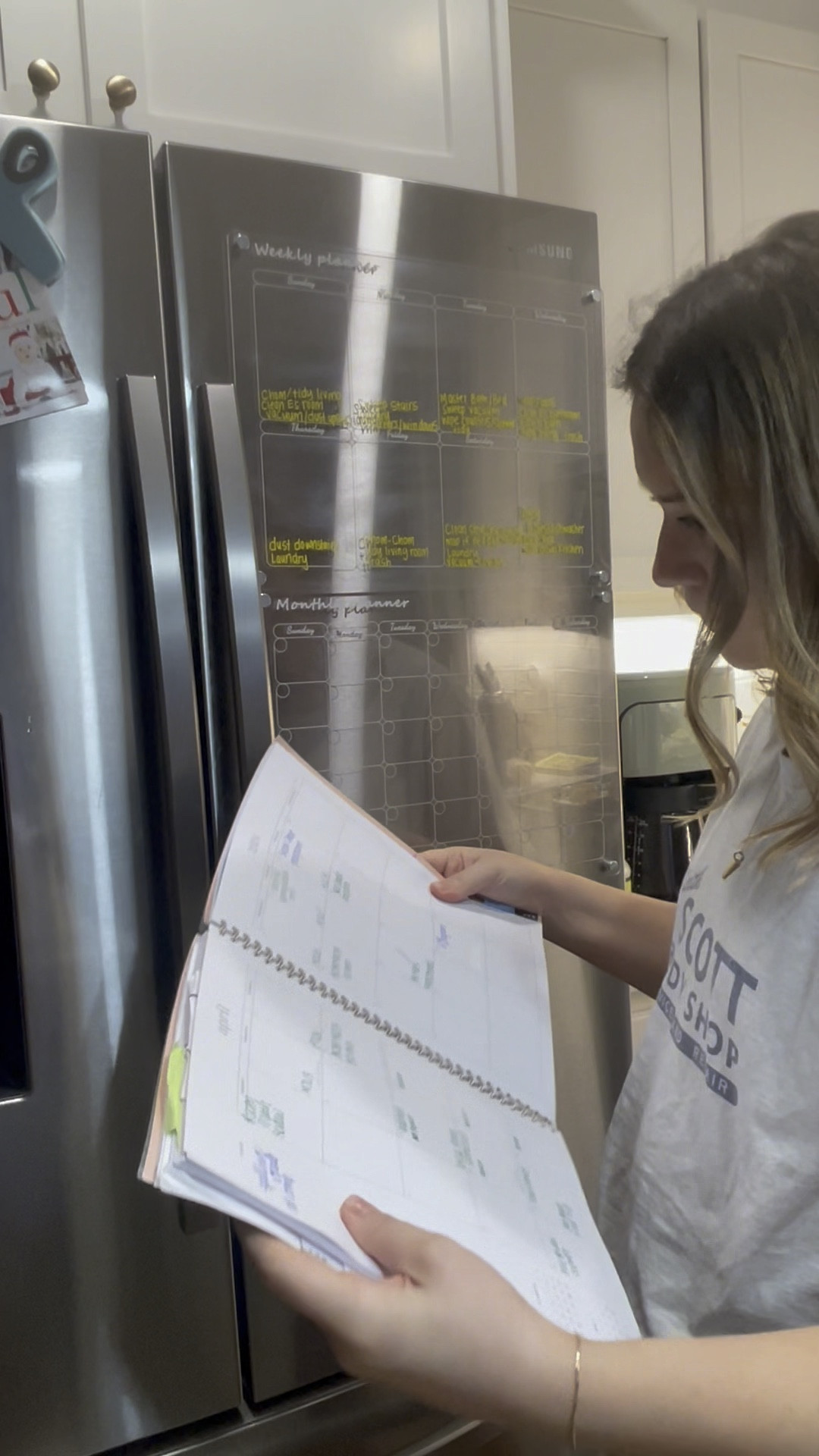 My favorite thing to do on the first of the month! #acrylicplanner #fridgeplanner 