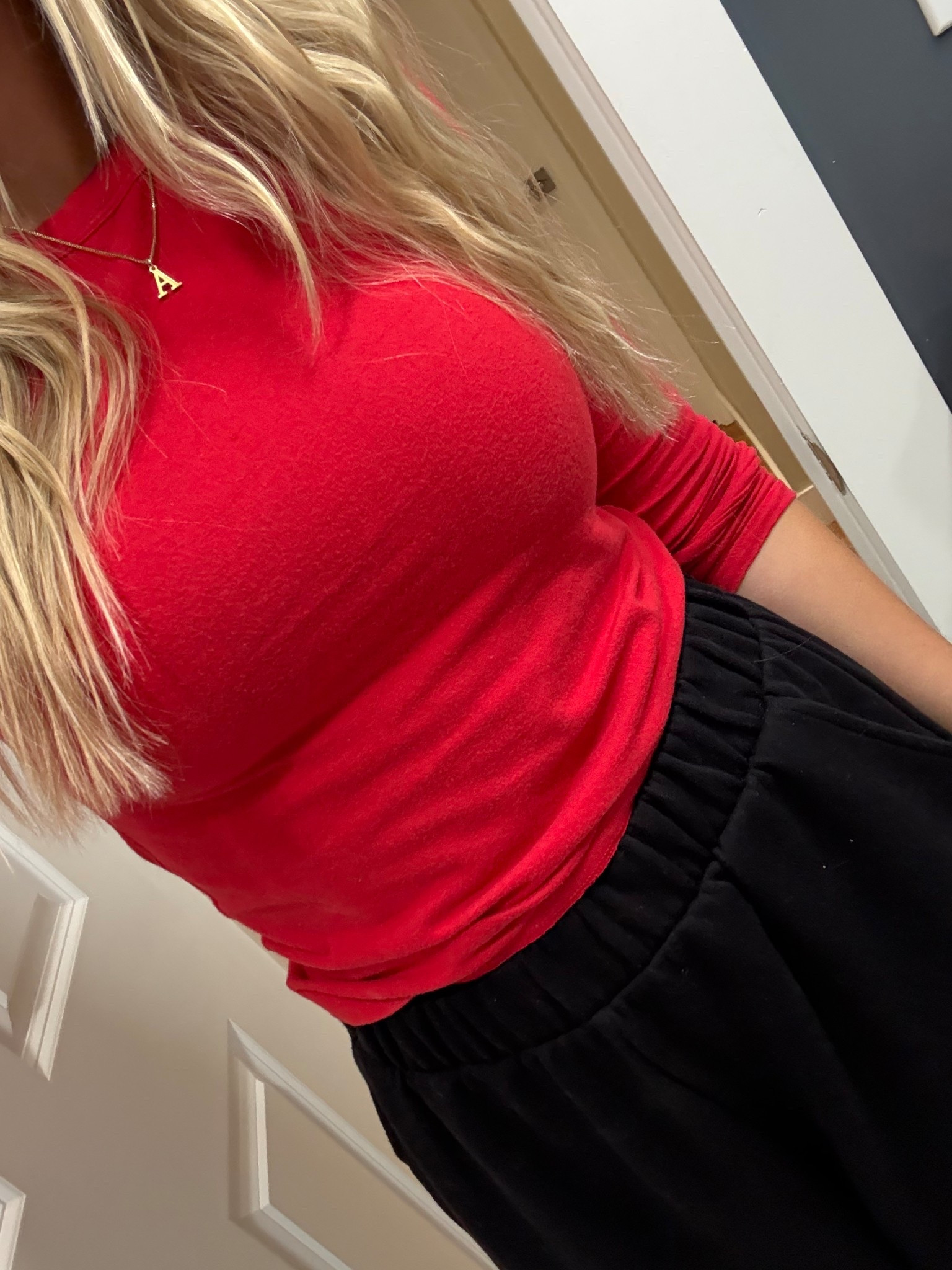 This Abercrombie long sleeve is my new favorite! So soft and cozy😌

#abercrombie #lounge #loungewear #winteroufit #sweatpants #pink #victoriassecret


#LTKFindsUnder50 #LTKootd #LTKSaleAlert