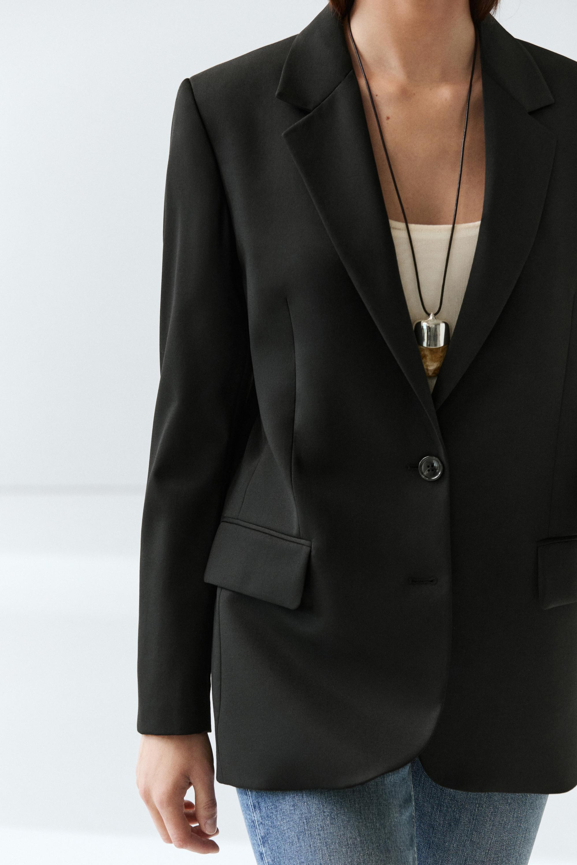 100% extra fine wool two-button blazer | Massimo Dutti UK