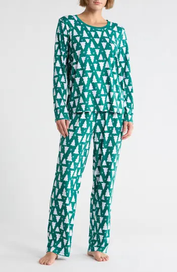 Pillow Talk Mom Matching Family Merry Trees Long Sleeve Pajamas in Green- White Merry Trees at Nordstrom Rack, Size X-Large | Nordstrom Rack