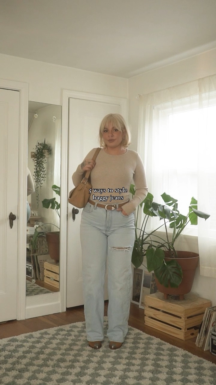 nuuds bodysuit - medium / baggy jeans - 29L and they run TTS / 