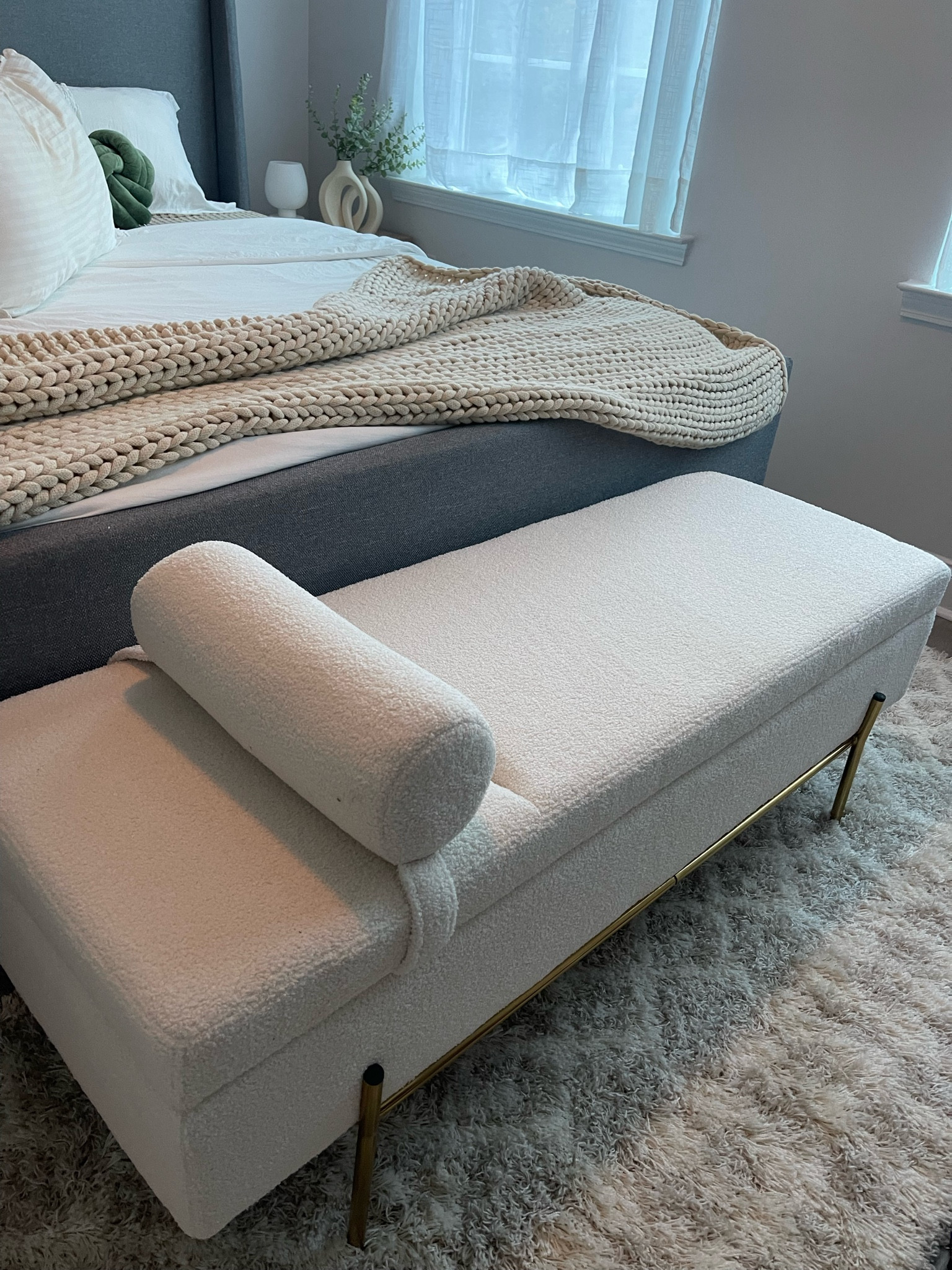 Amazon home finds 
Affordable furniture 
#modernstyle 
#neutralhome
#neutralaesthetic 
#amazonhome 

#LTKhome #LTKsalealert