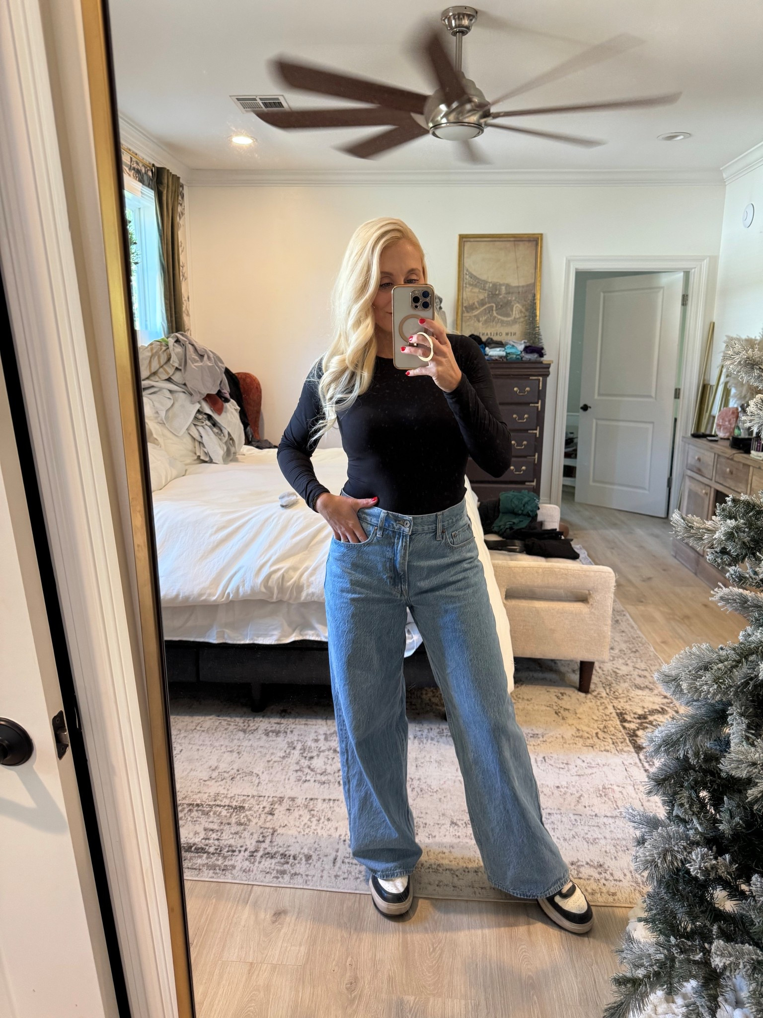 Best and most comfortable jeans!!

#LTKStyleTip #LTKSaleAlert #LTKHoliday