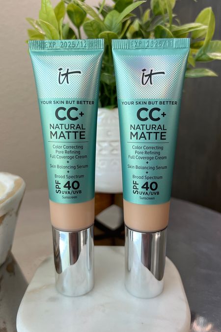 This IT Cosmetics full coverage cc cream has a matte finish, perfect for those who have combination or oily skin! It's long lasting with broad spectrum spf ingredients in it. I love a multipurpose beauty product!
#giftguide #beautyfavorites #productreview #midlifeblogger

#LTKFindsUnder50 #LTKBeauty #LTKGiftGuide