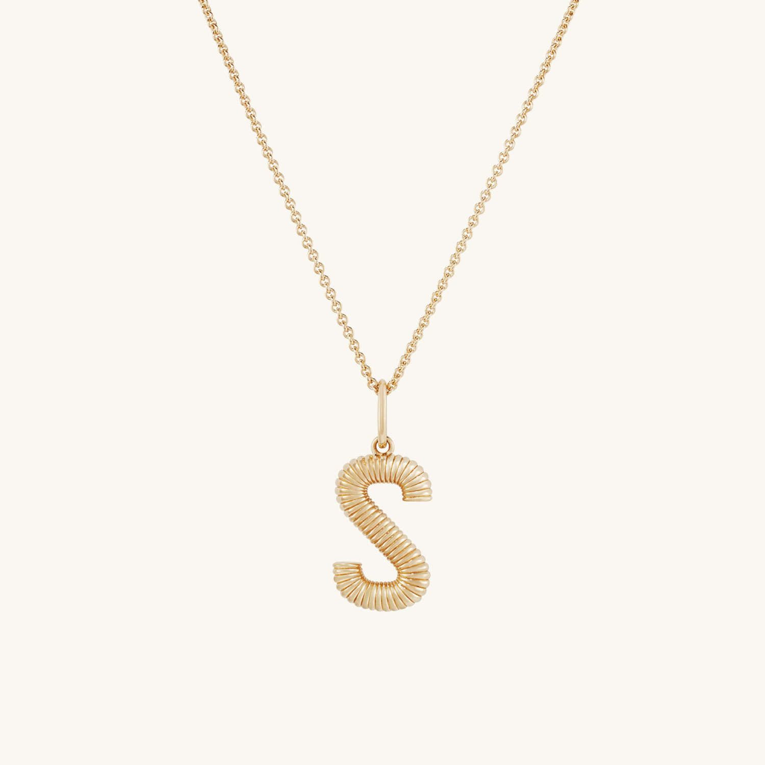 Bold Letter Pendant Necklace in Gold Vermeil | Mejuri | Mejuri (Global)