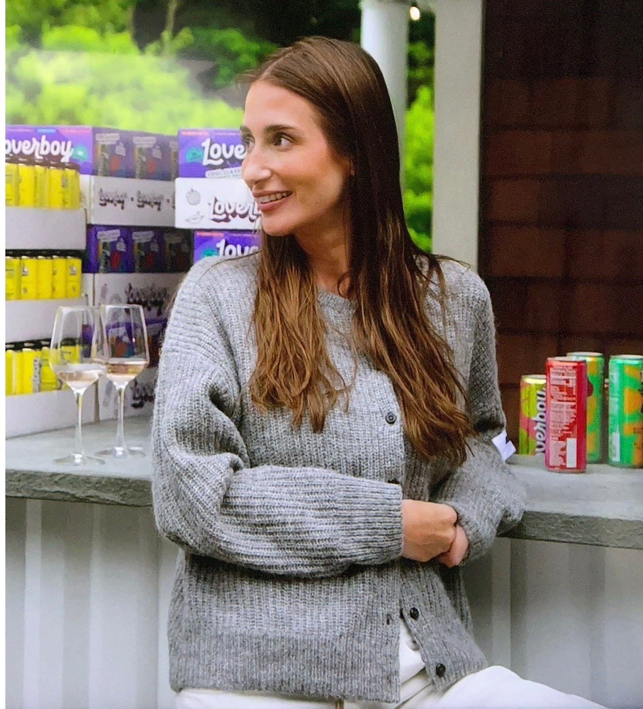 Amanda Batula
Sweater
Summer house
Bravoleb 
Celebrity style
