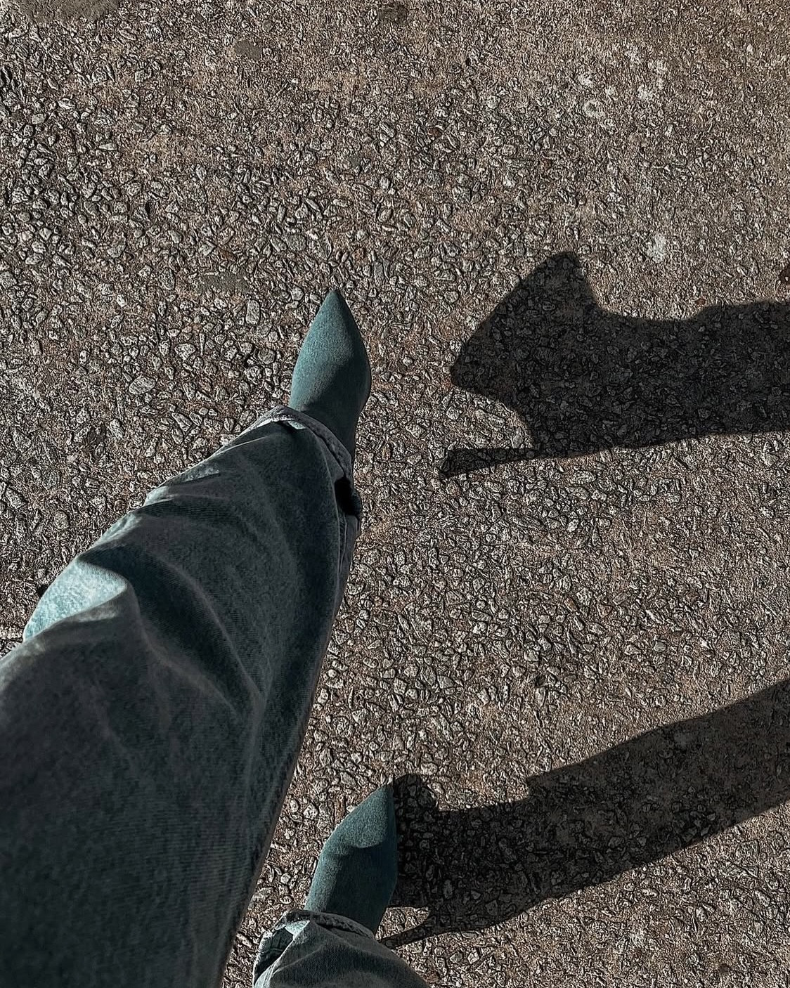 FALL DENIM BOOTS OOTD | I’m obsessed with anything denim so these boots was a must have ! I styled them multiple ways for the fall 

#LTKShoeCrush #LTKStyleTip #LTKFindsUnder100