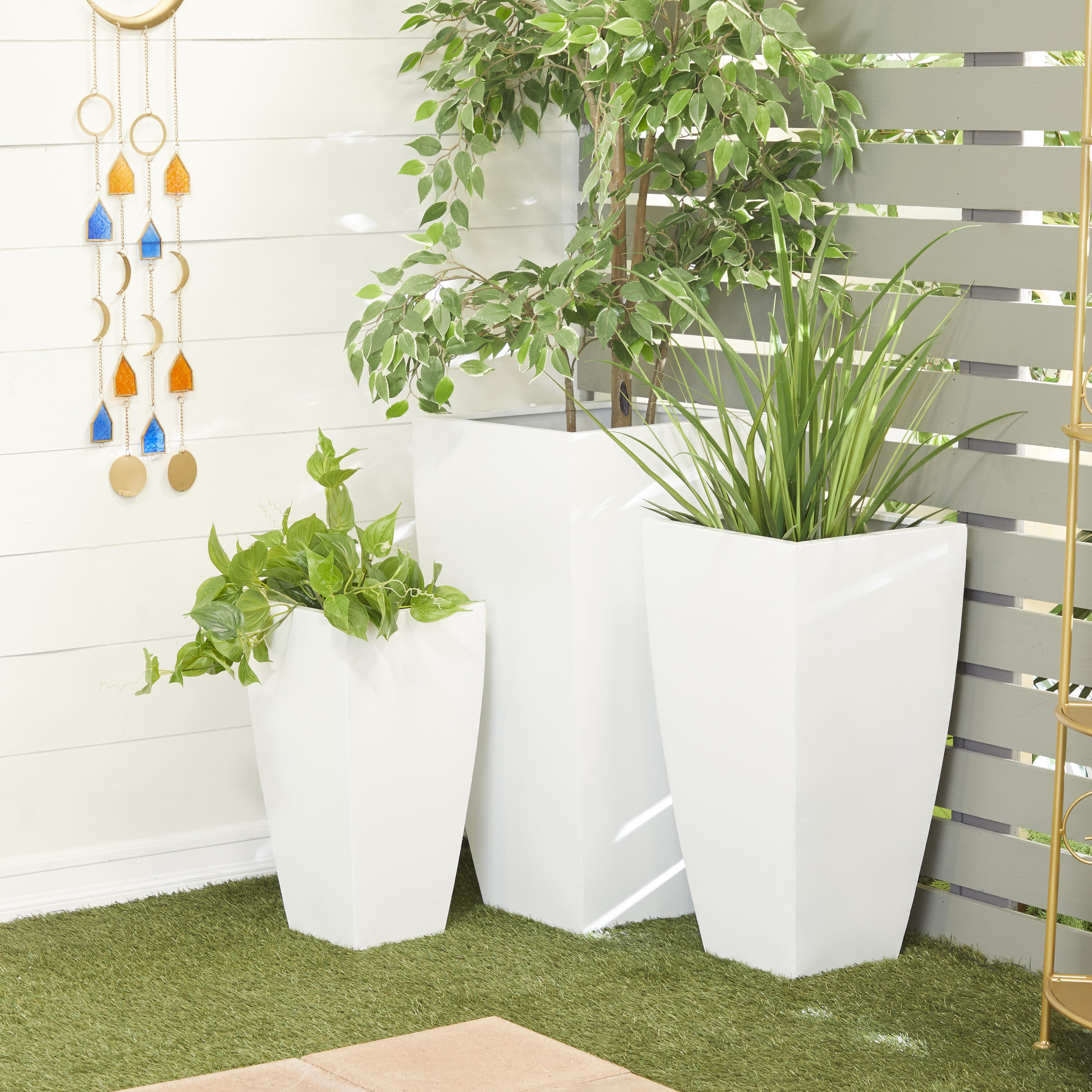 Grayson Lane 3 -Pack Square 16.0-Inches W Extra Large White Metal Contemporary/Modern Indoor/Outdoor Planter | 78432 | Lowe's