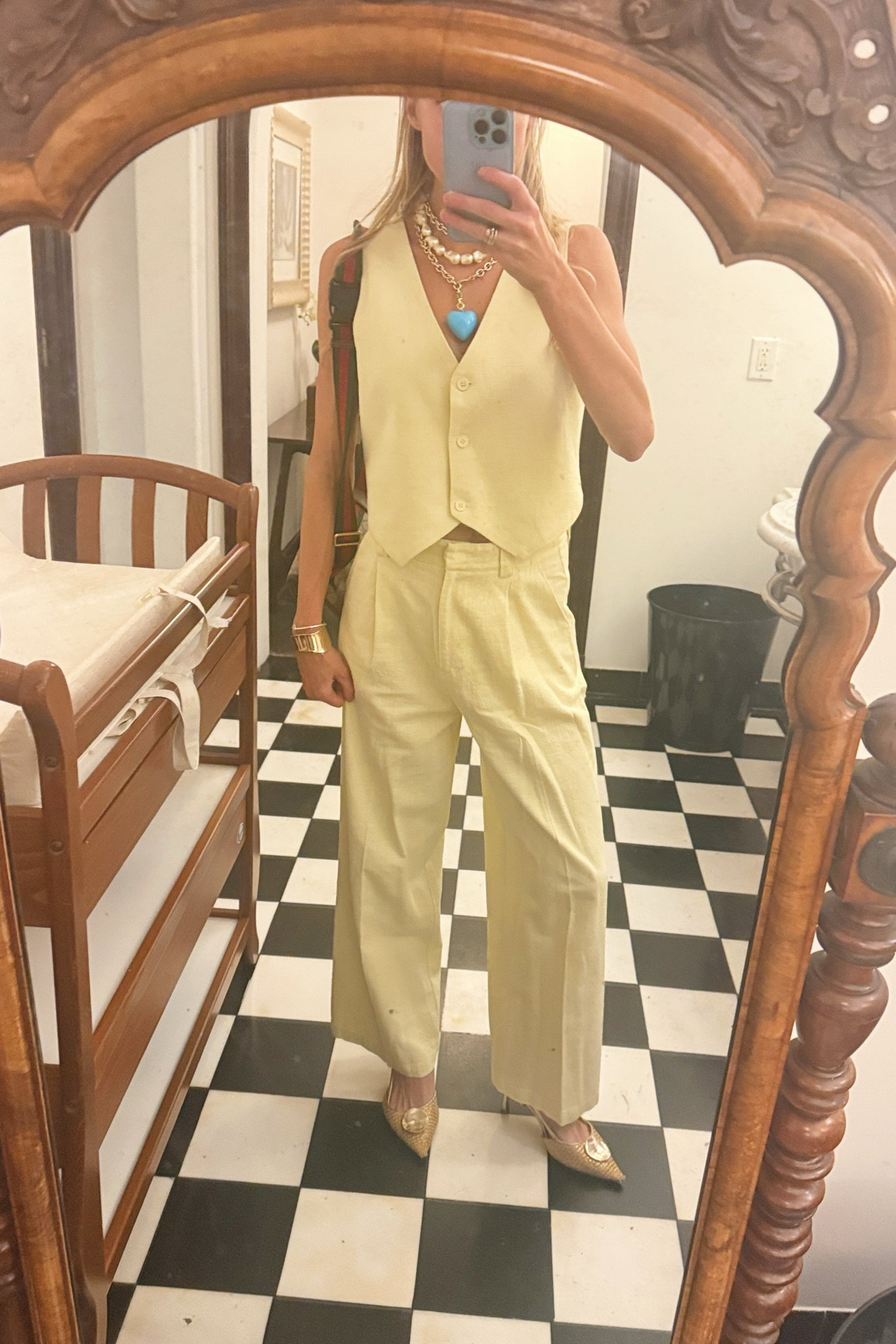 little pant suit moment in butter yellow 

#LTKWorkwear #LTKStyleTip #LTKFindsUnder100