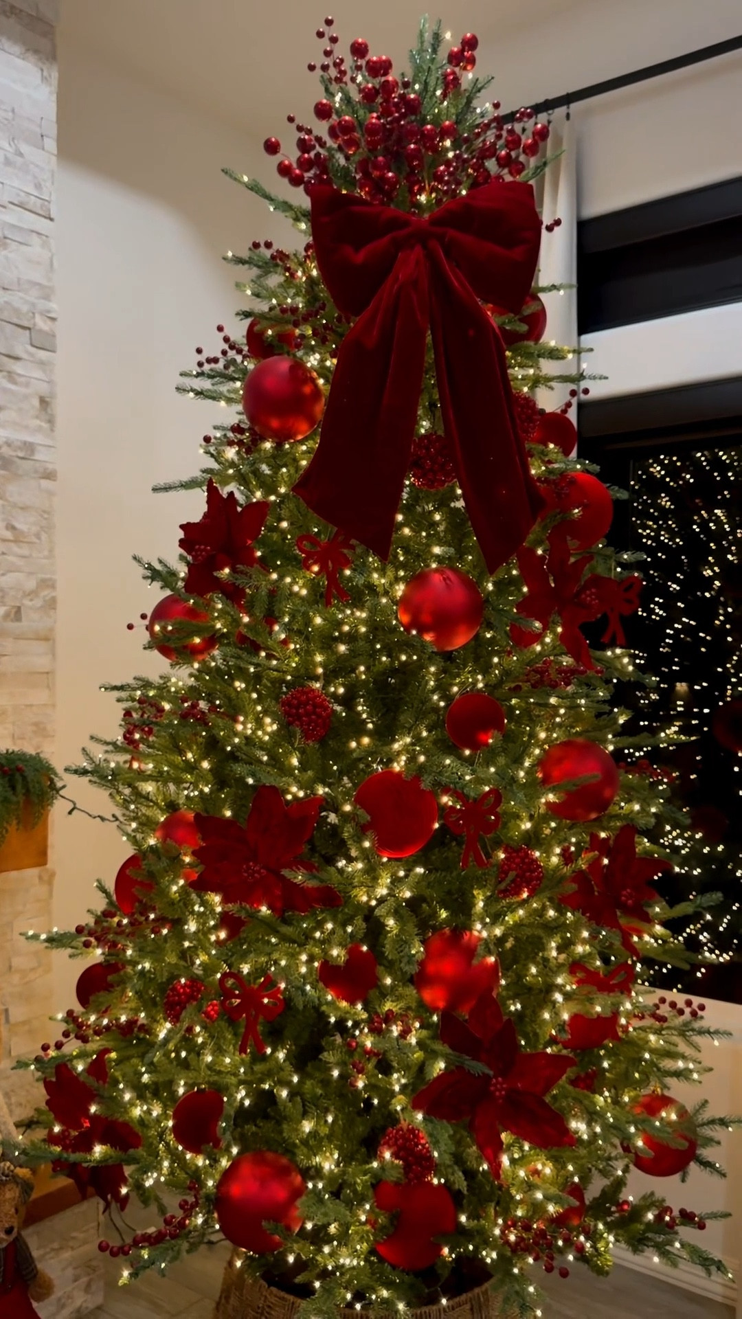 Red velvet Christmas tree 🎄♥️

#LTKHoliday #LTKSeasonal #LTKHome