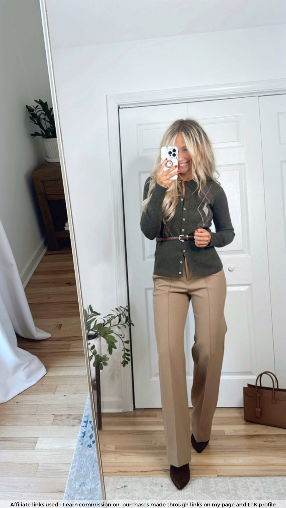 Fall work outfit

Zara sweater
Camel trousers
Chocolate brown boots 

#LTKWorkwear